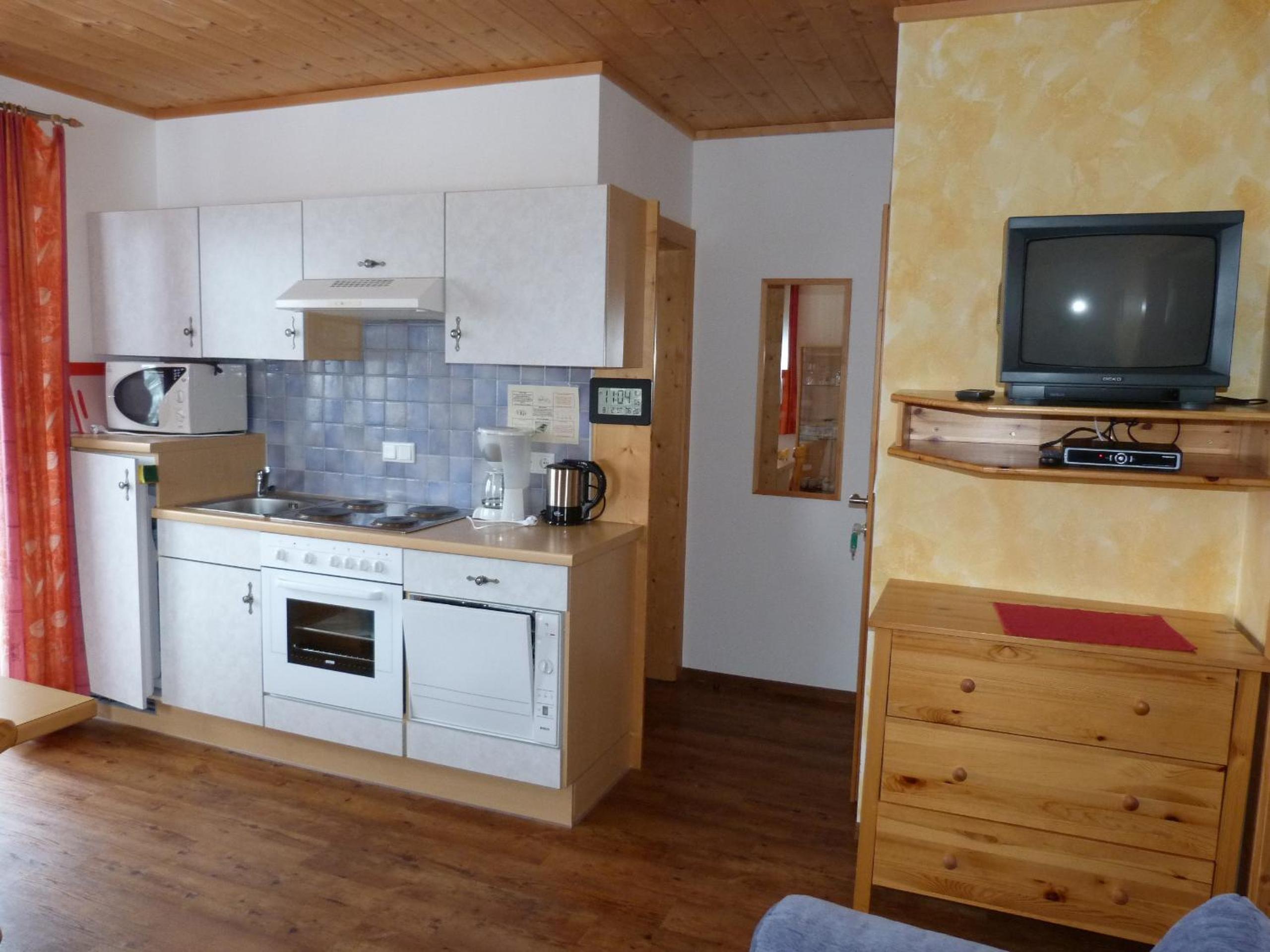 One-Bedroom Apartment with Balcony photo 2