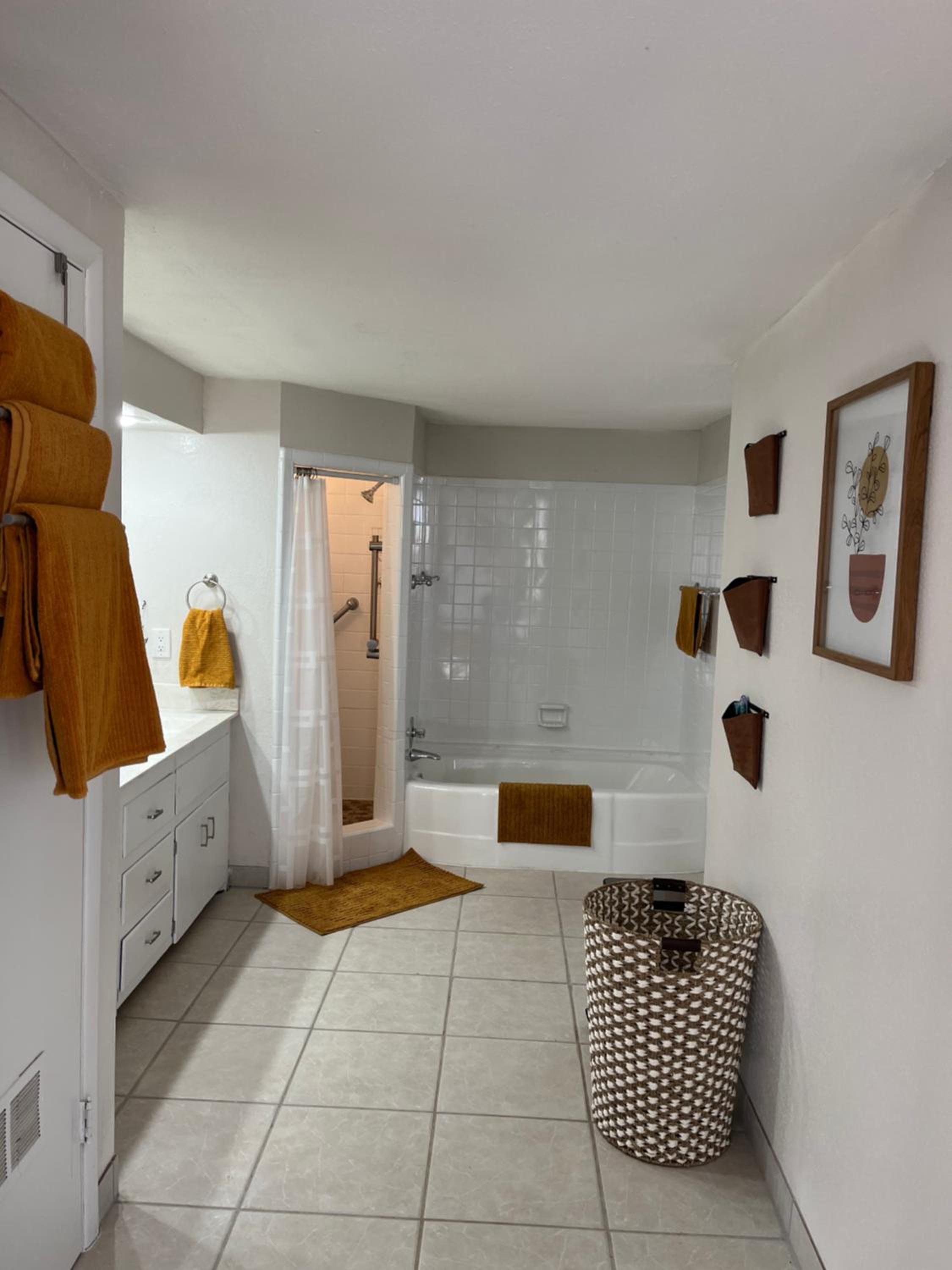 Apartment - Ground Floor photo 2