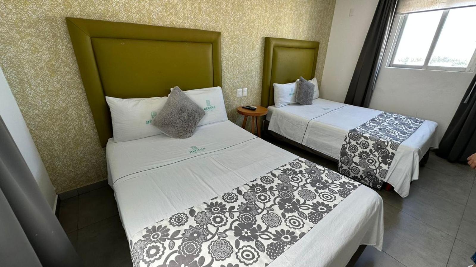 Premium Twin Room photo 3