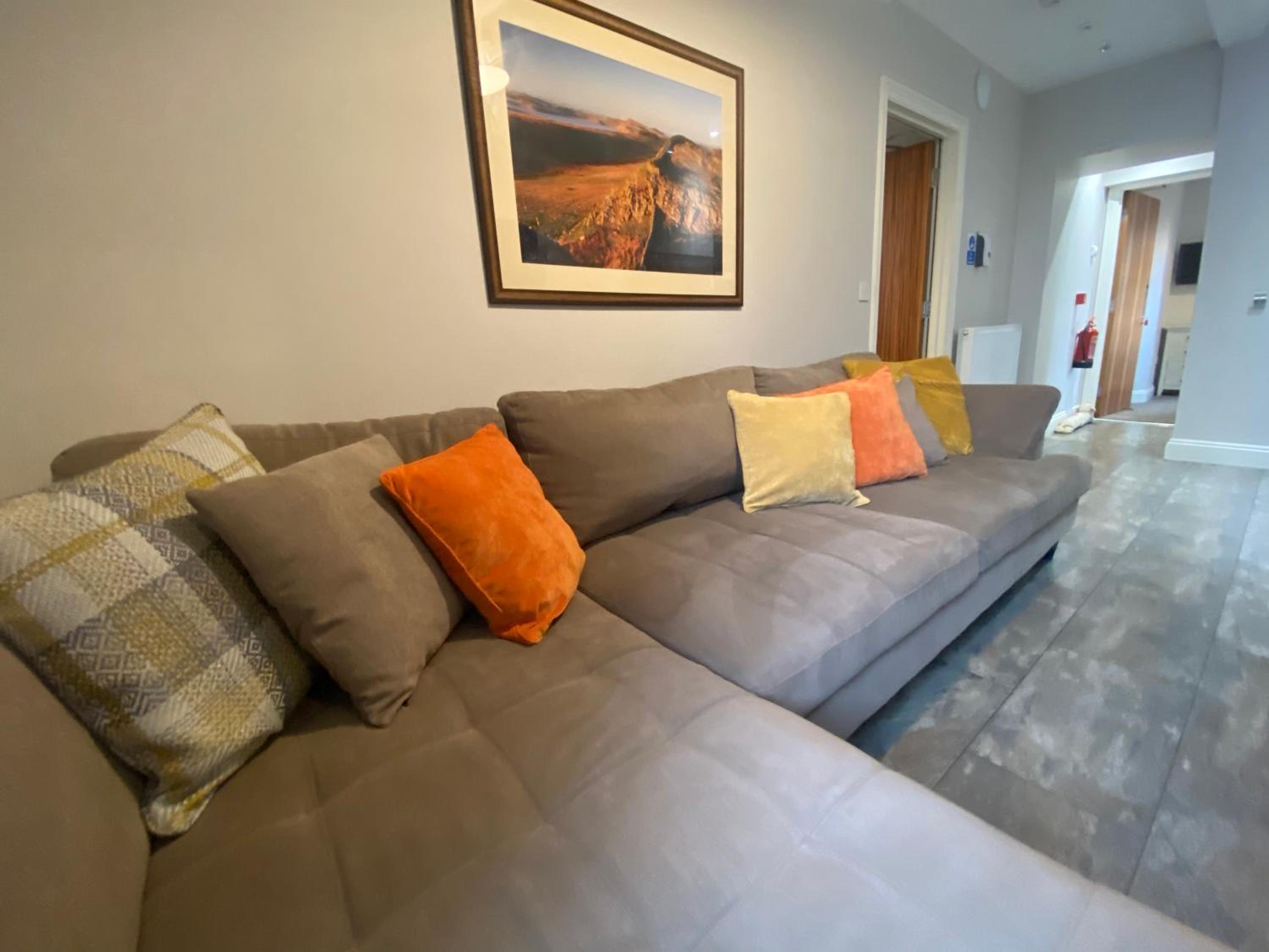 Apartment - Ground Floor photo 2