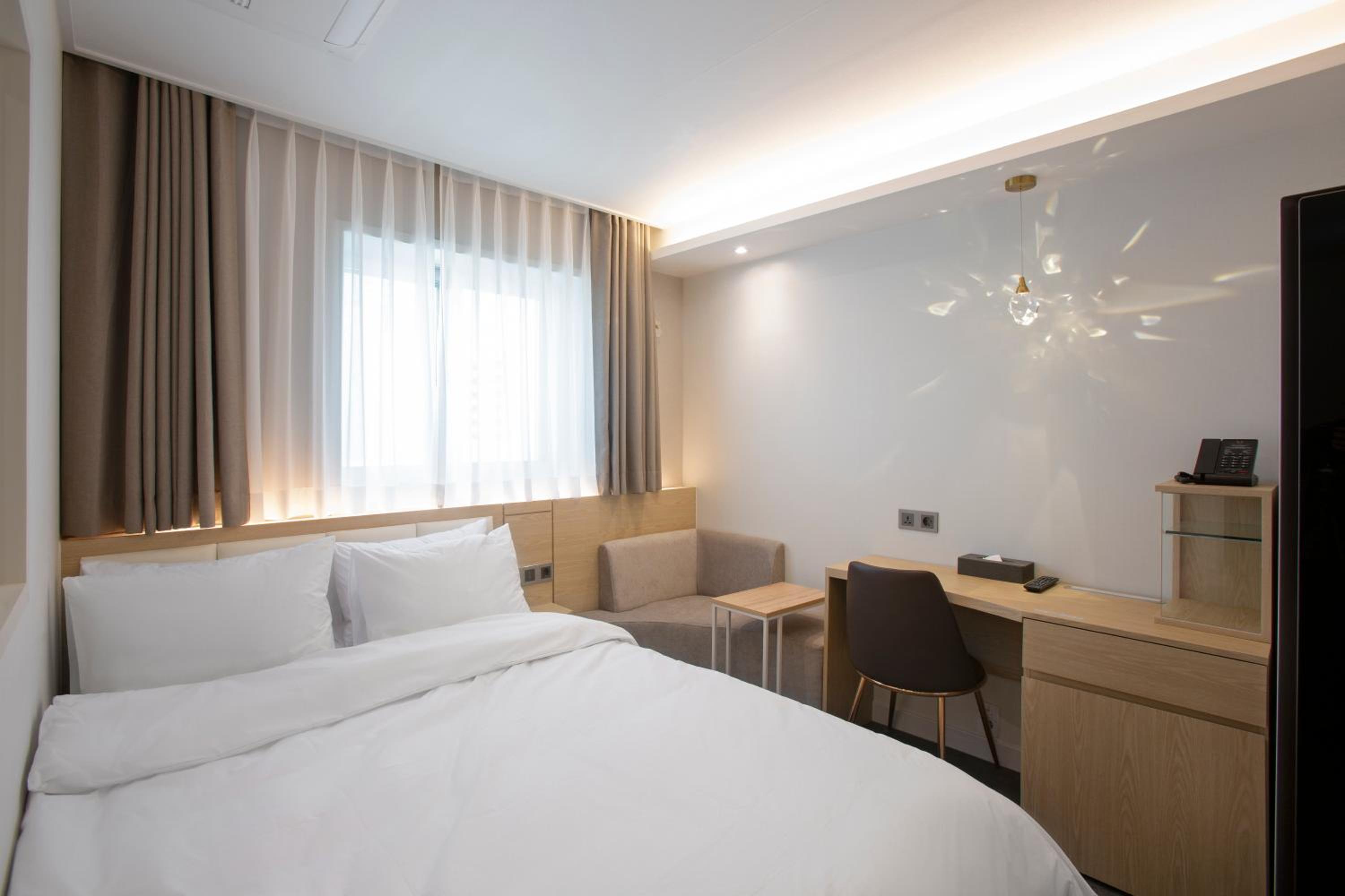 Standard Double Room - Photo 1