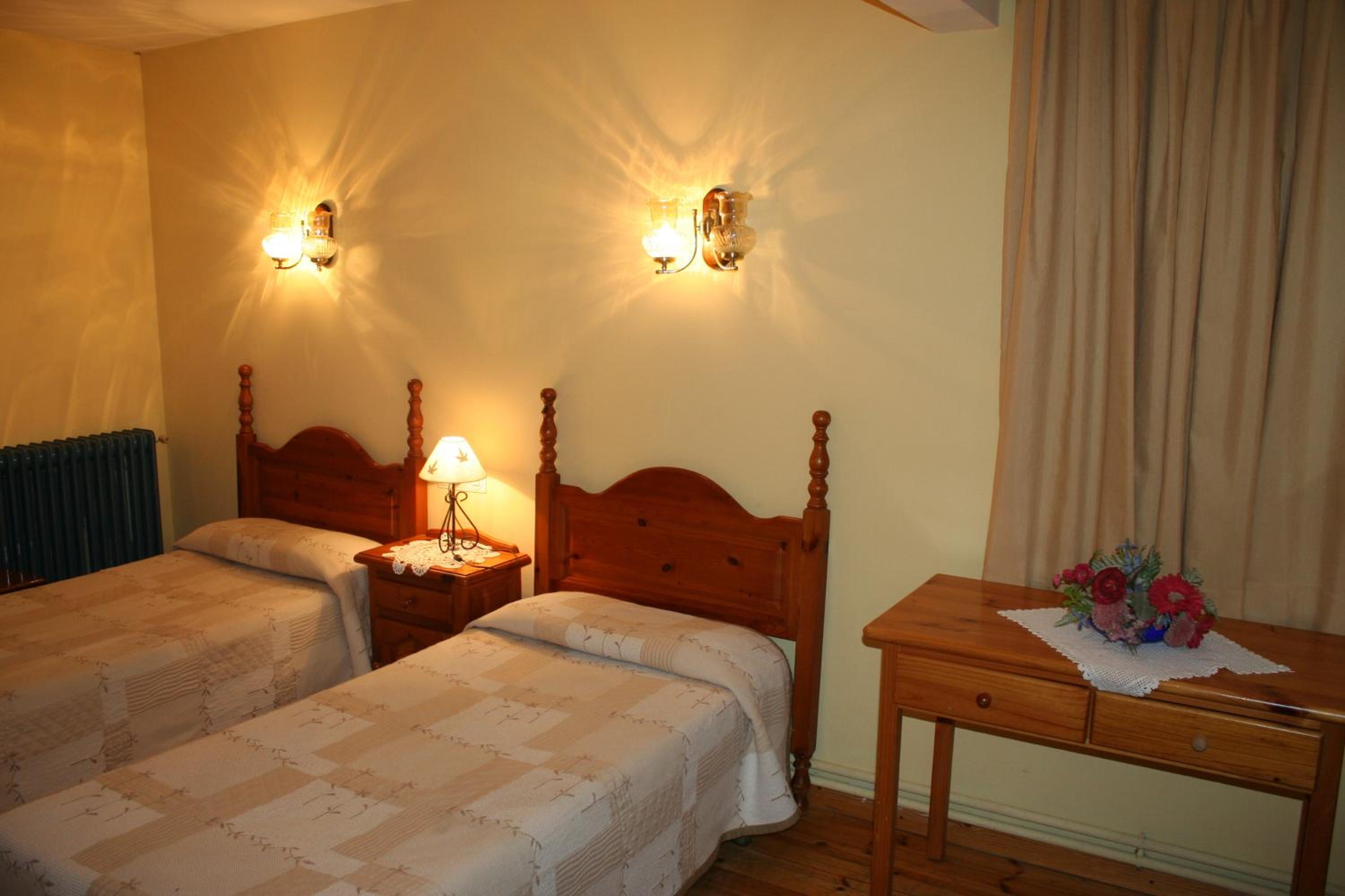 Triple Room - Photo 1