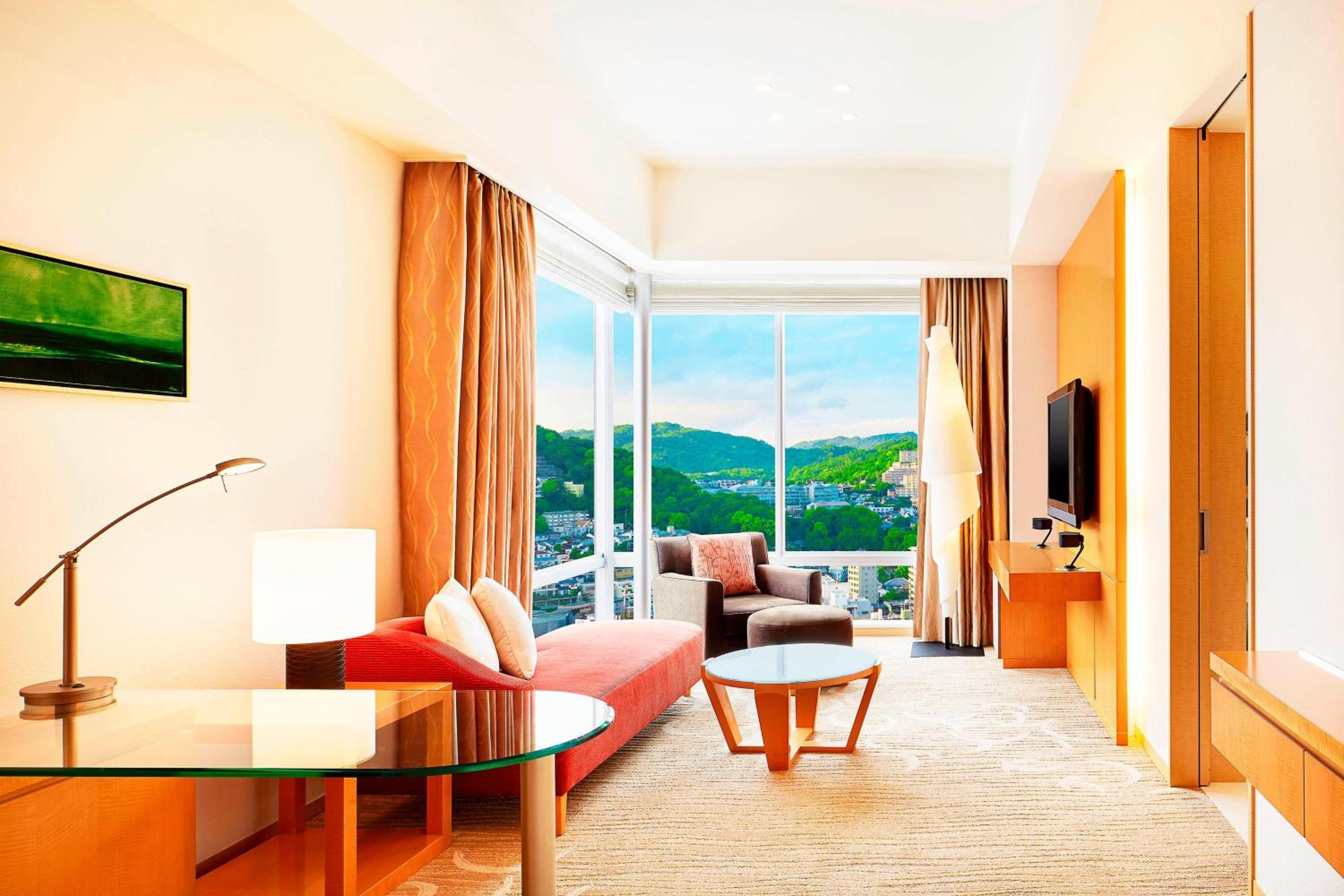 Club Corner Suite Room, 1 King, City View photo 3