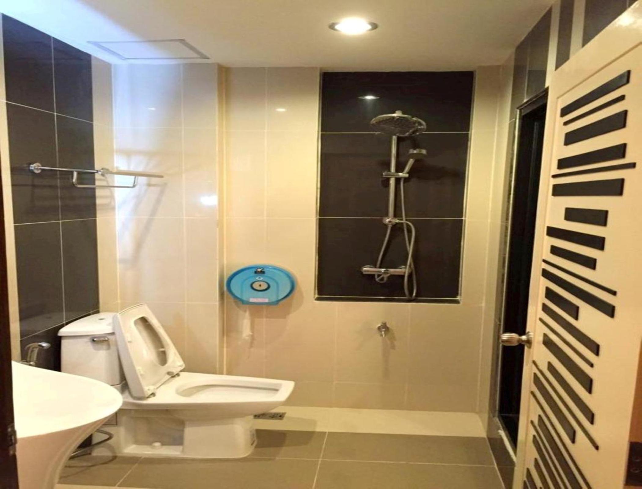 Superior Double or Twin Room - Photo 9
