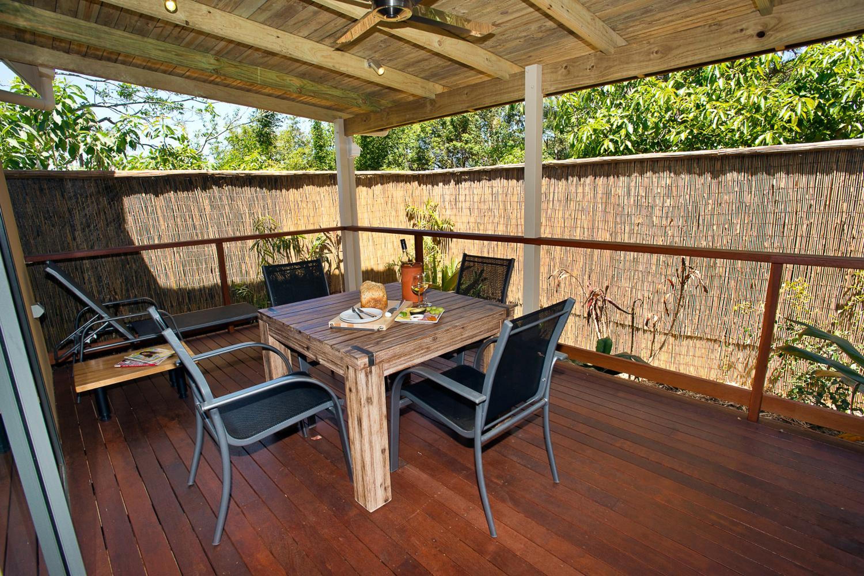 Premium Cottage with Spa Bath - Photo 10