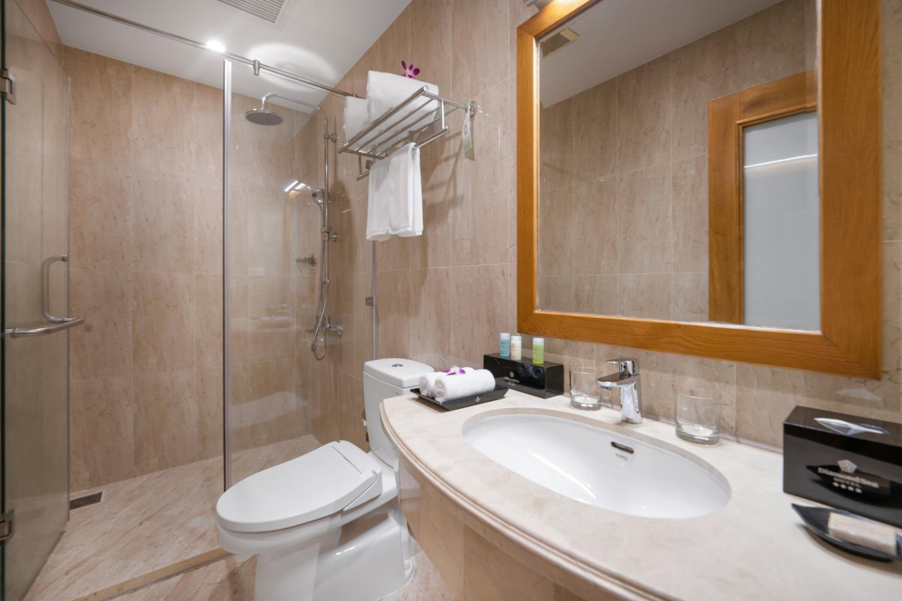 Superior Double Room with Window - High Floor photo 2