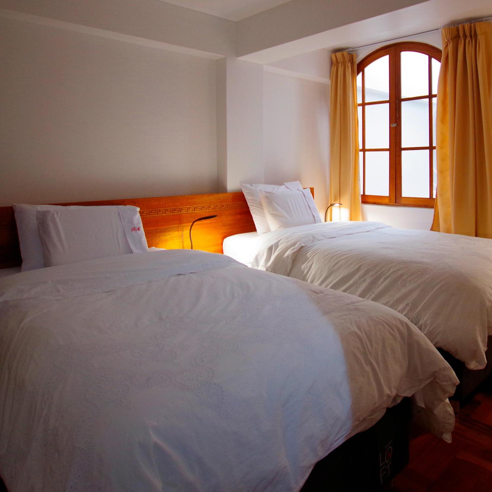 Standard Twin Room photo 2
