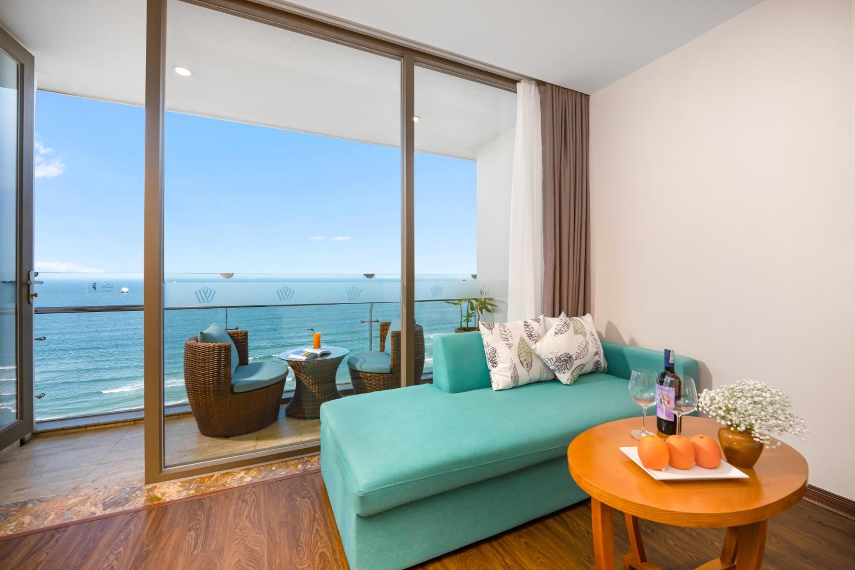 Premier Double with Balcony - Ocean View photo 2