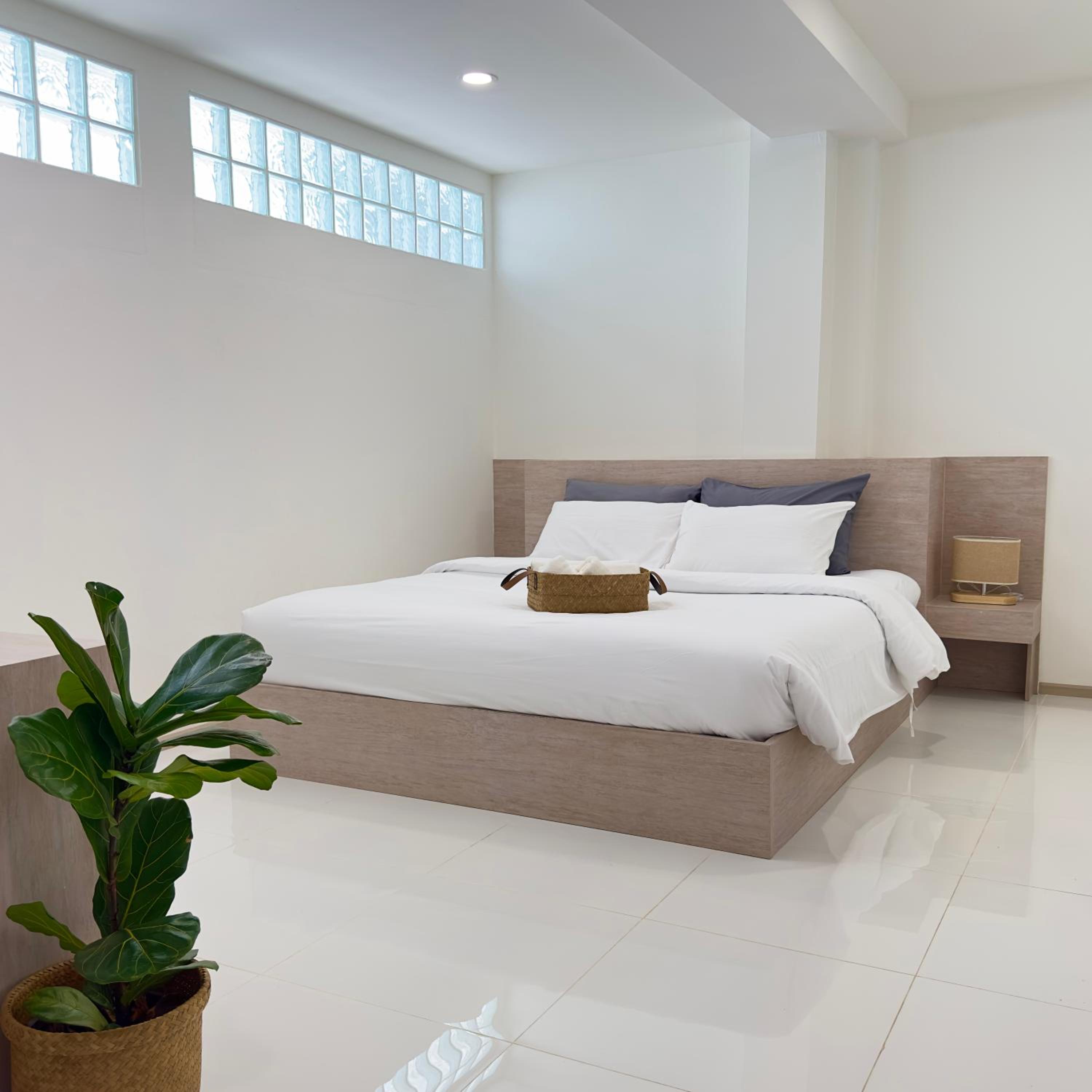 Superior King Room - Photo 4