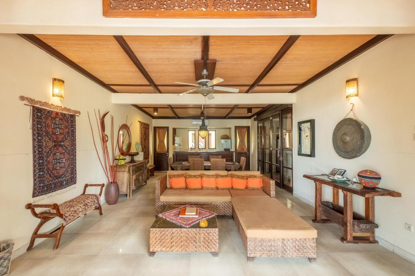 Teratai Oceanfront Villa #3 - Photo 3