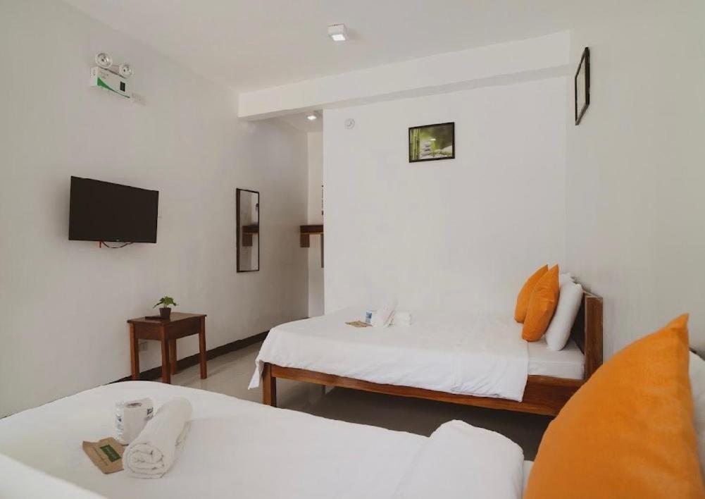 Economy Triple Room - Photo 1