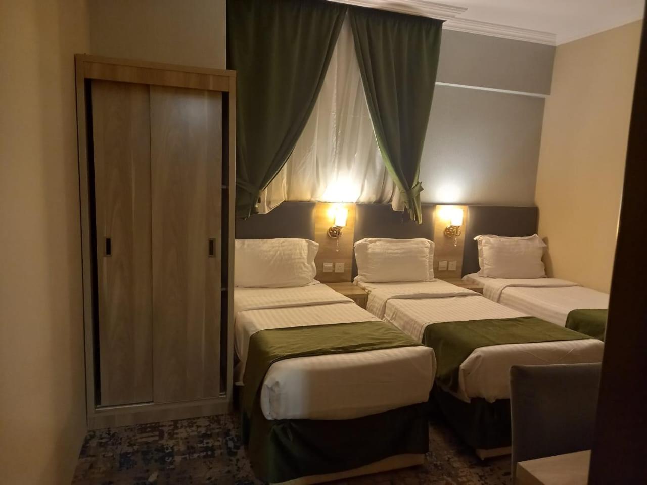 Triple Room - Photo 2