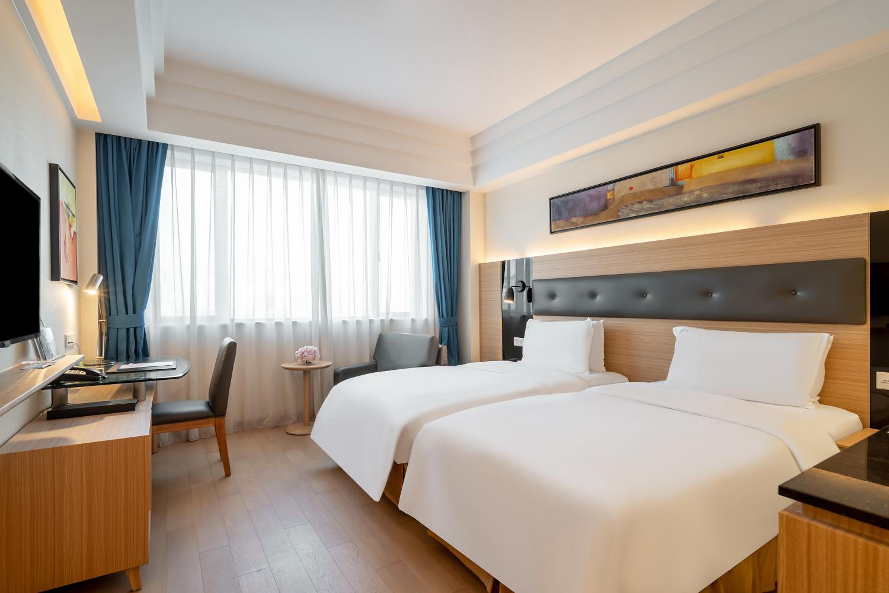 Premium Twin Room
