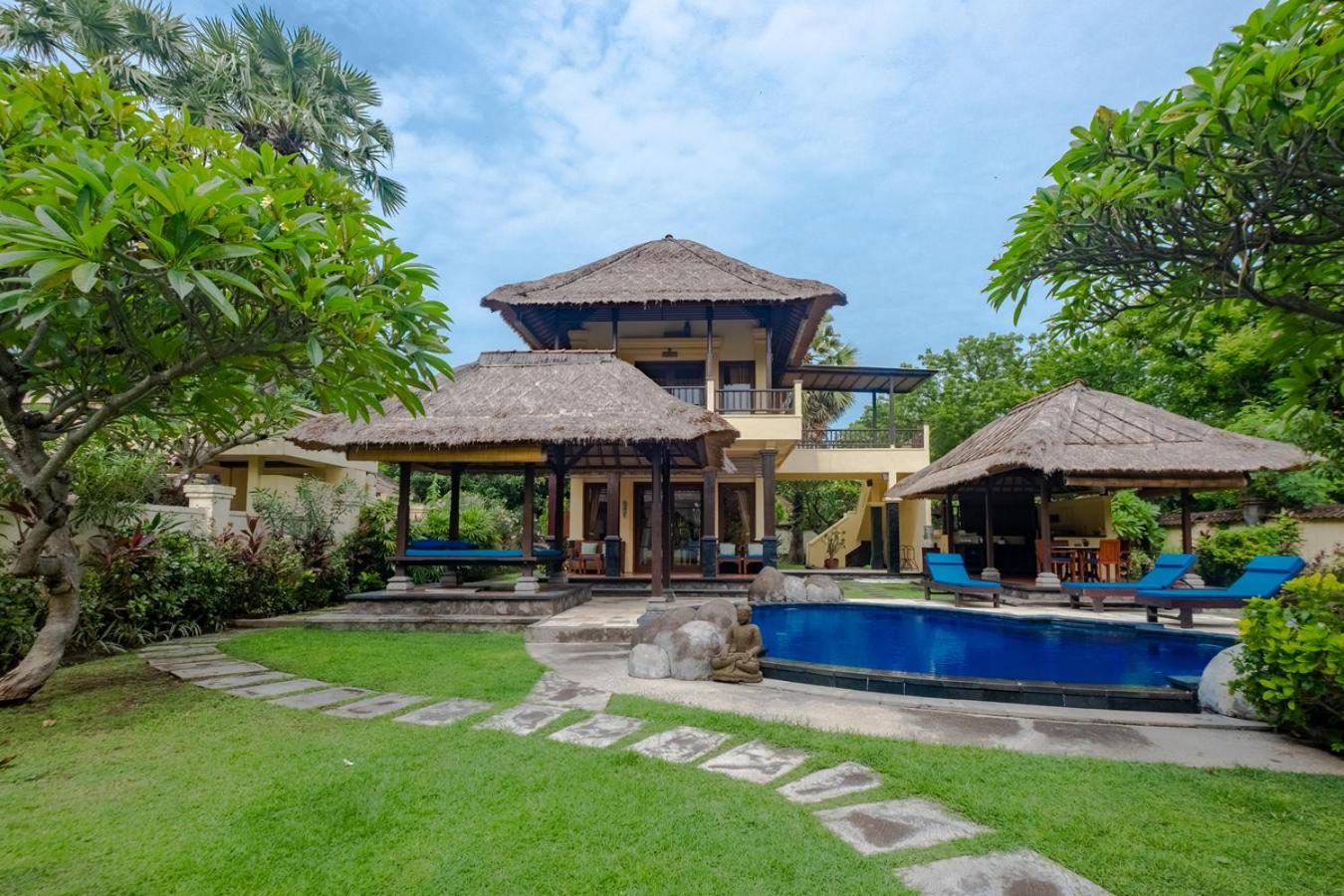 Cendana Garden View Deluxe Villa #10 - Photo 12