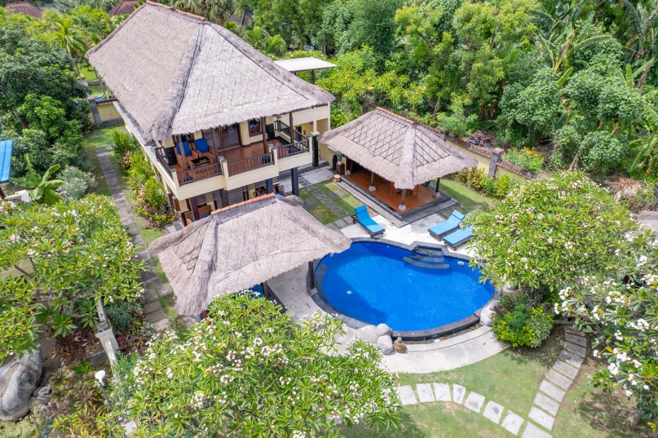 Cendana Garden View Deluxe Villa #10 - Photo 2