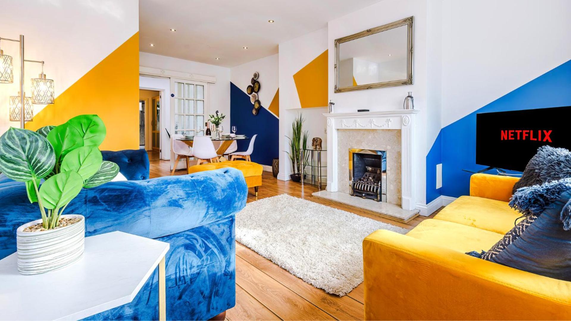 Four-Bedroom House photo 3