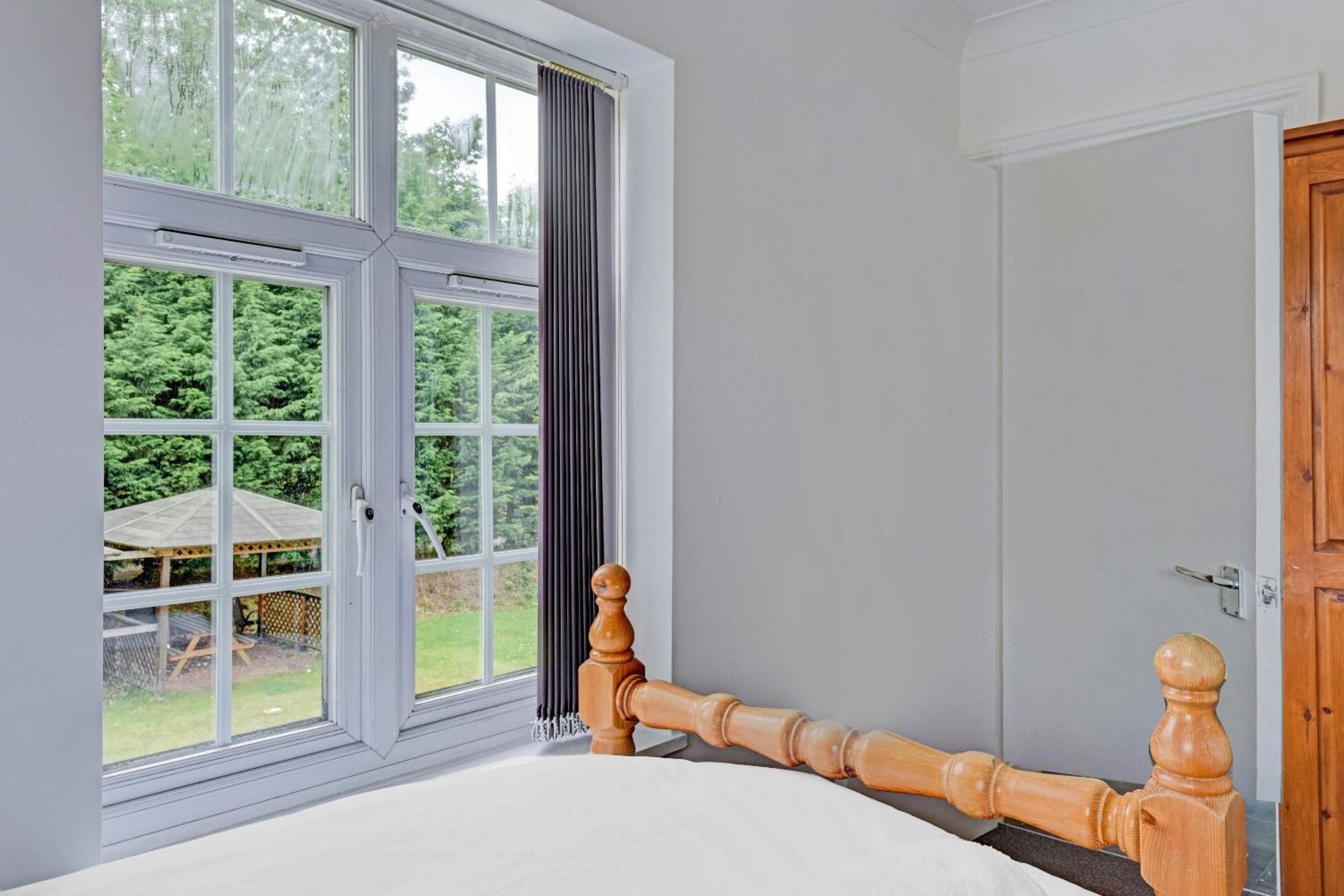 Standard Twin Room - Photo 2