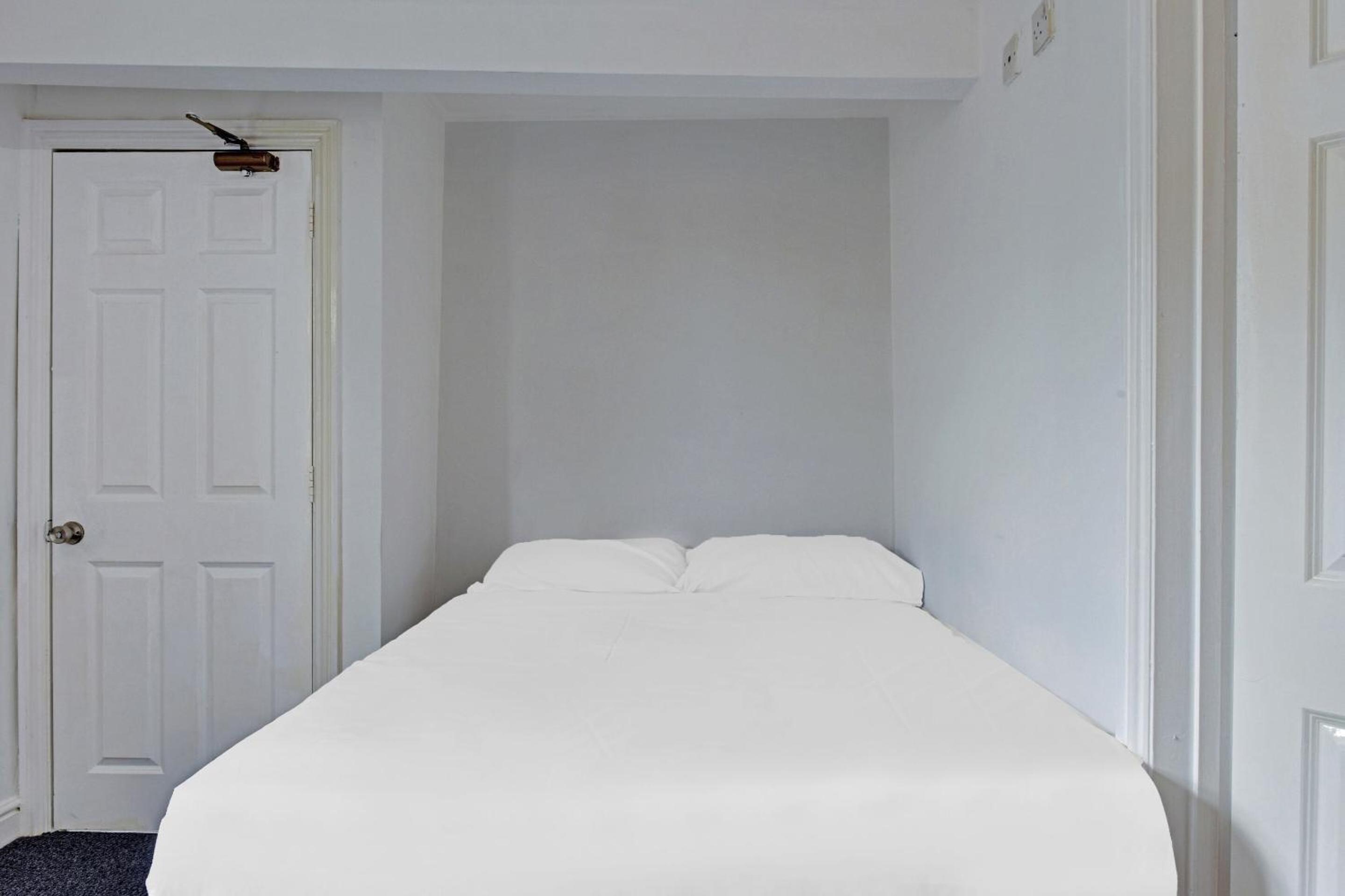 Standard Triple Room - Photo 3