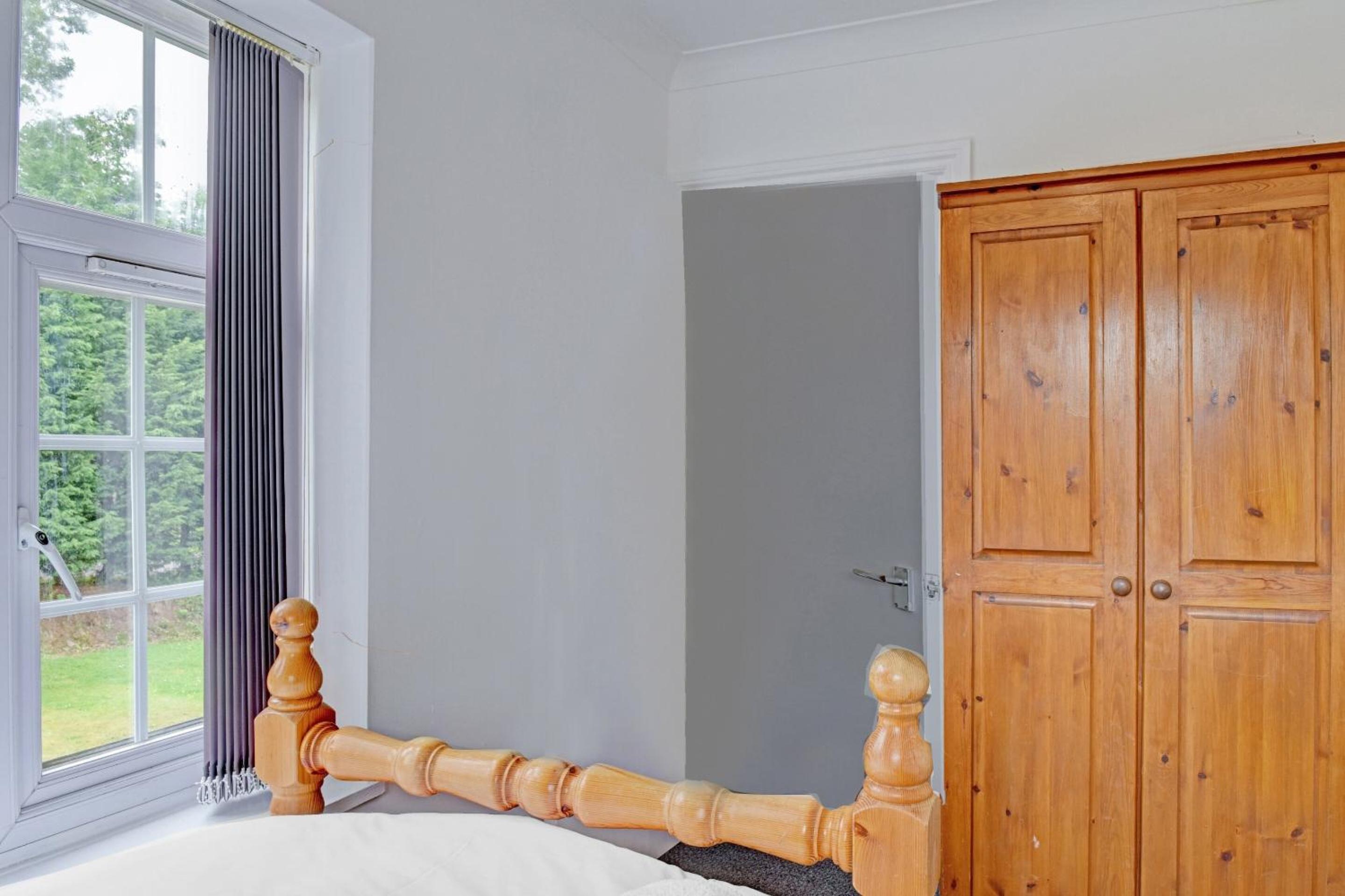 Standard Twin Room - Photo 4