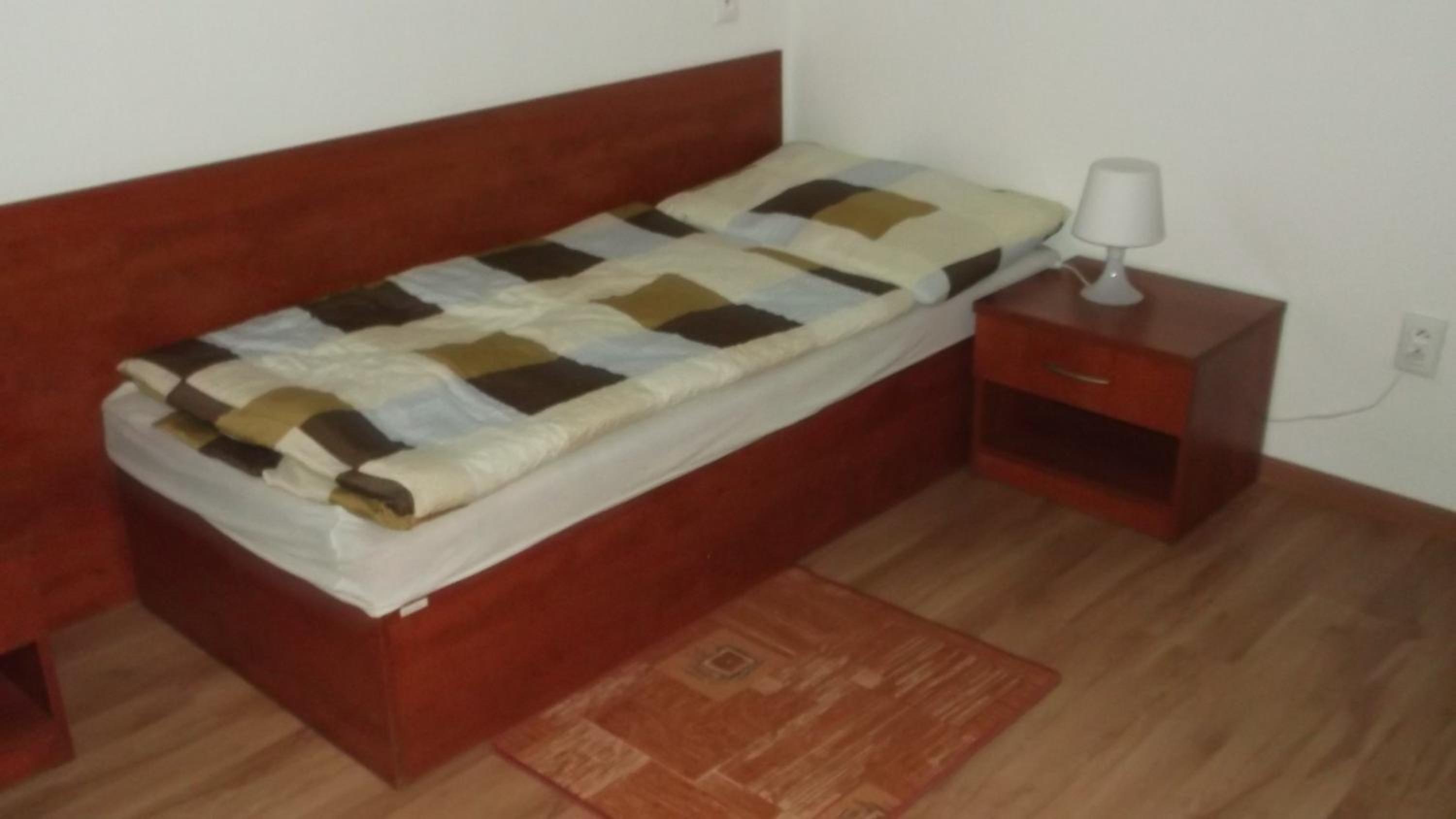 Standard Twin Room - Photo 4