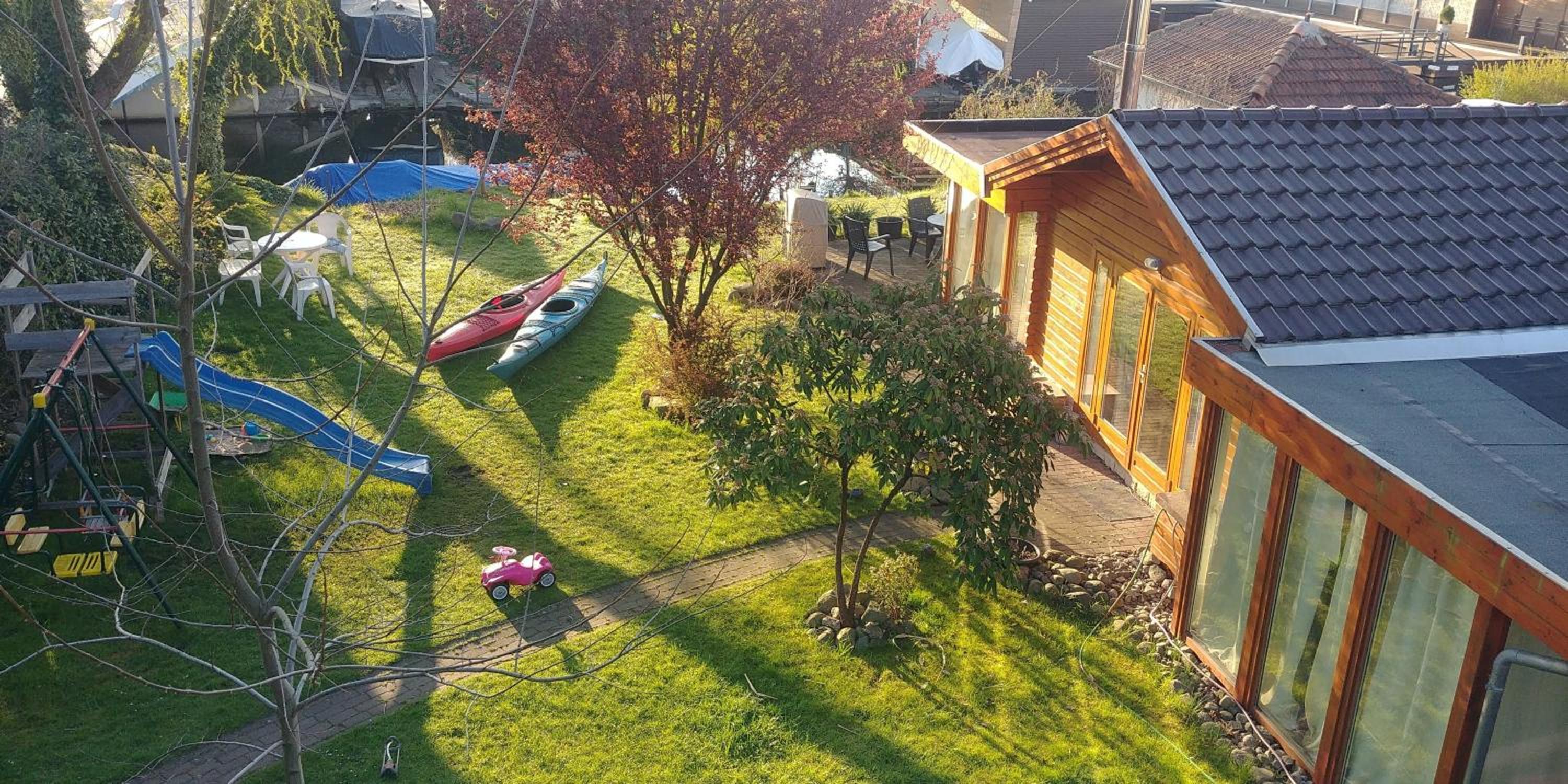 Deluxe Bungalow with Garden View photo 2