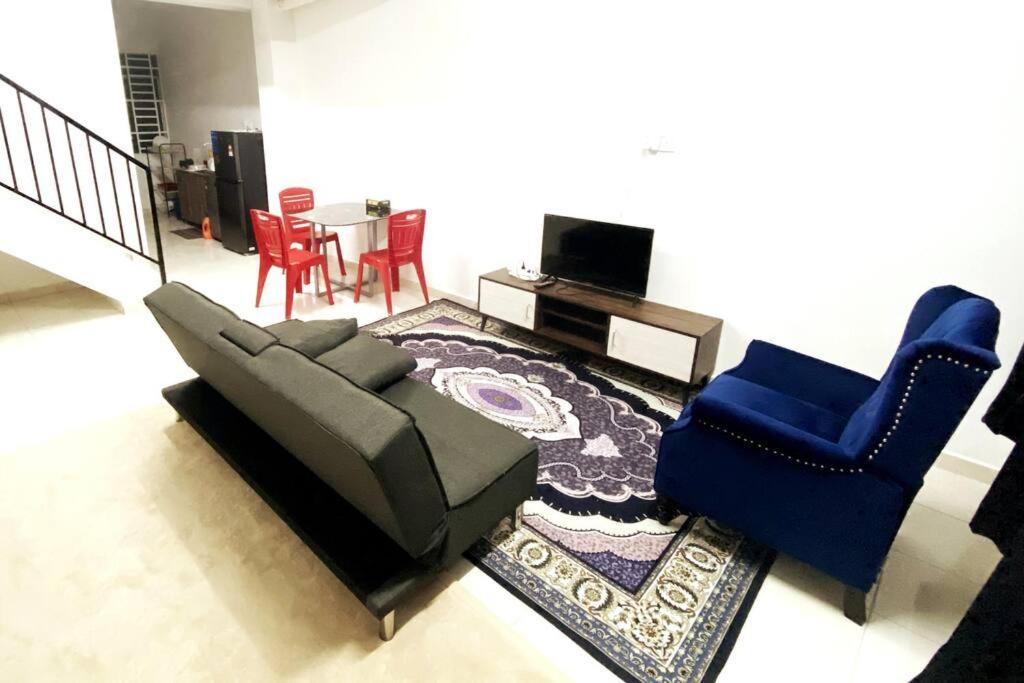 Two-Bedroom House photo 2