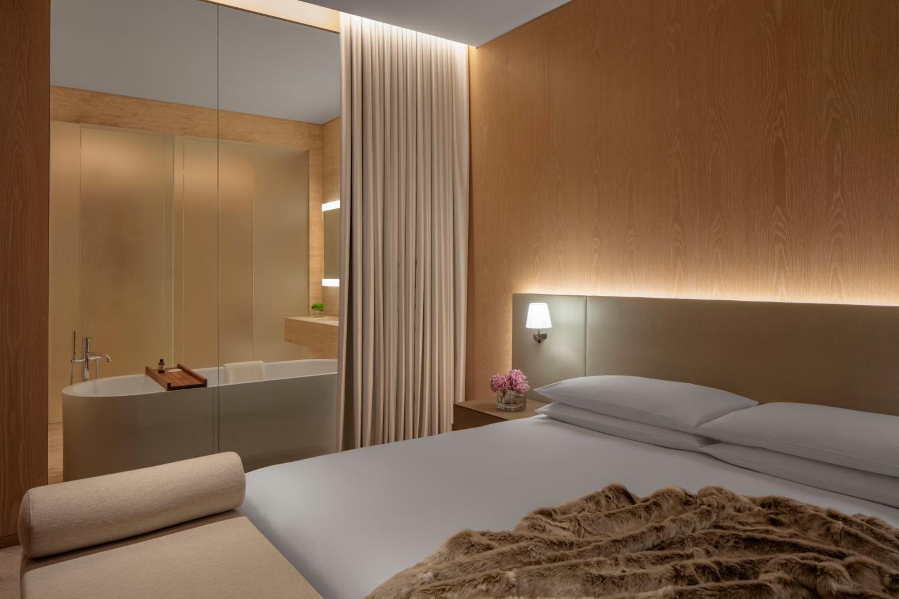Two-Bedroom Family Suite With Balcony thumbnail 5
