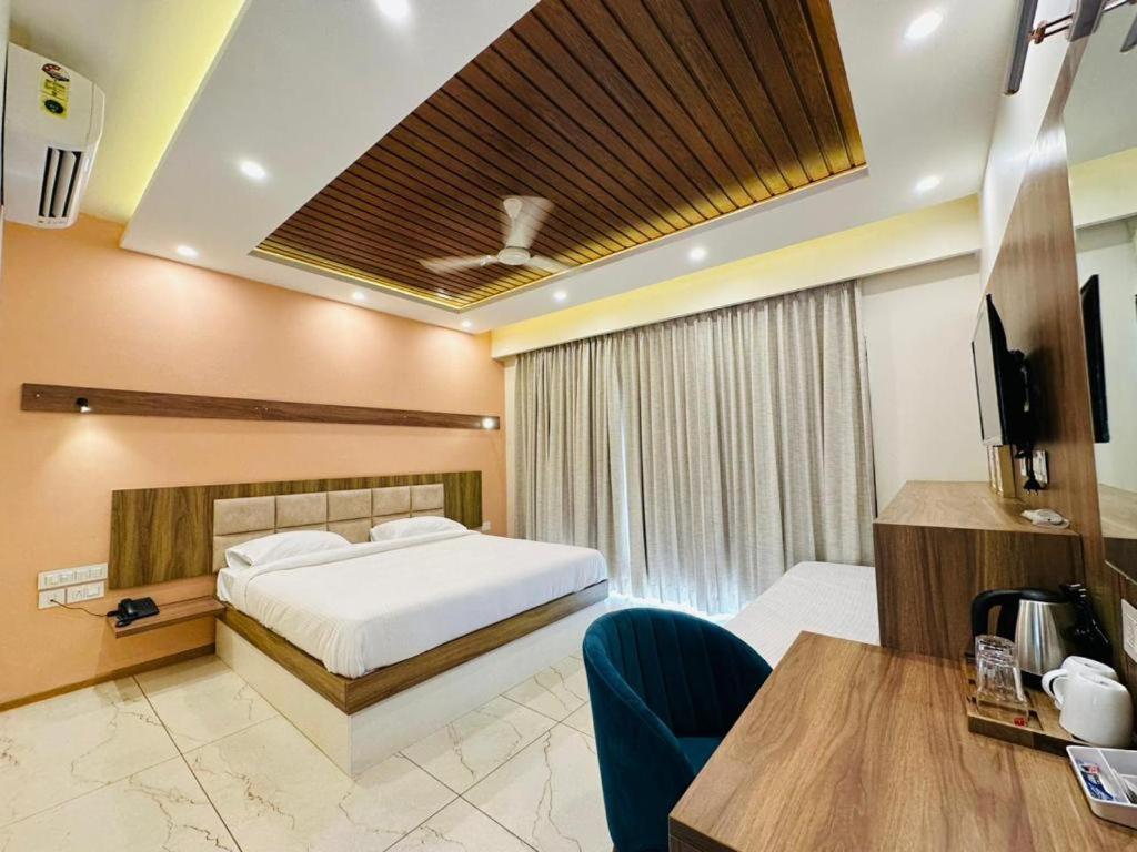 Deluxe Double Room photo 2