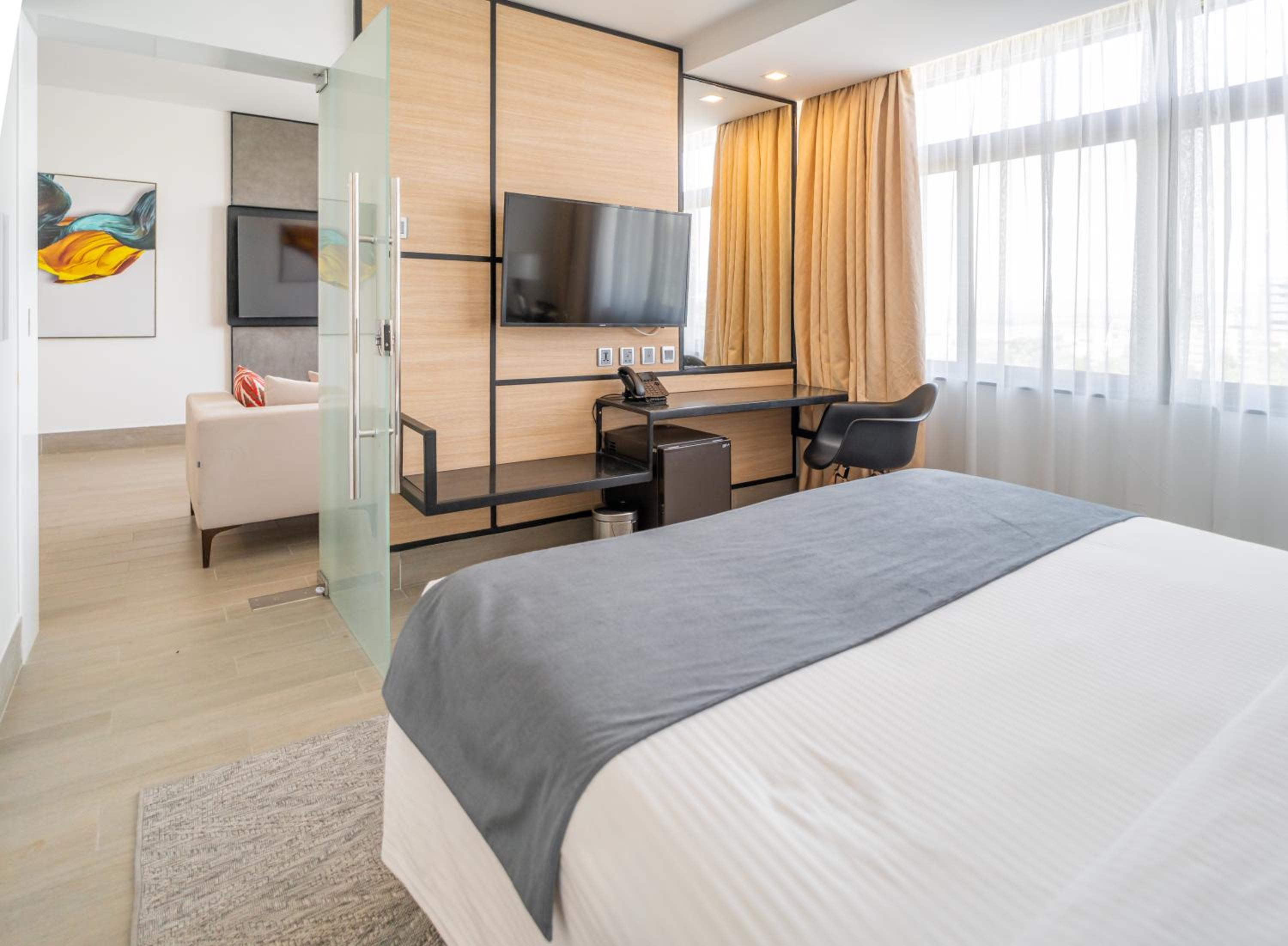 Executive Suite photo 2
