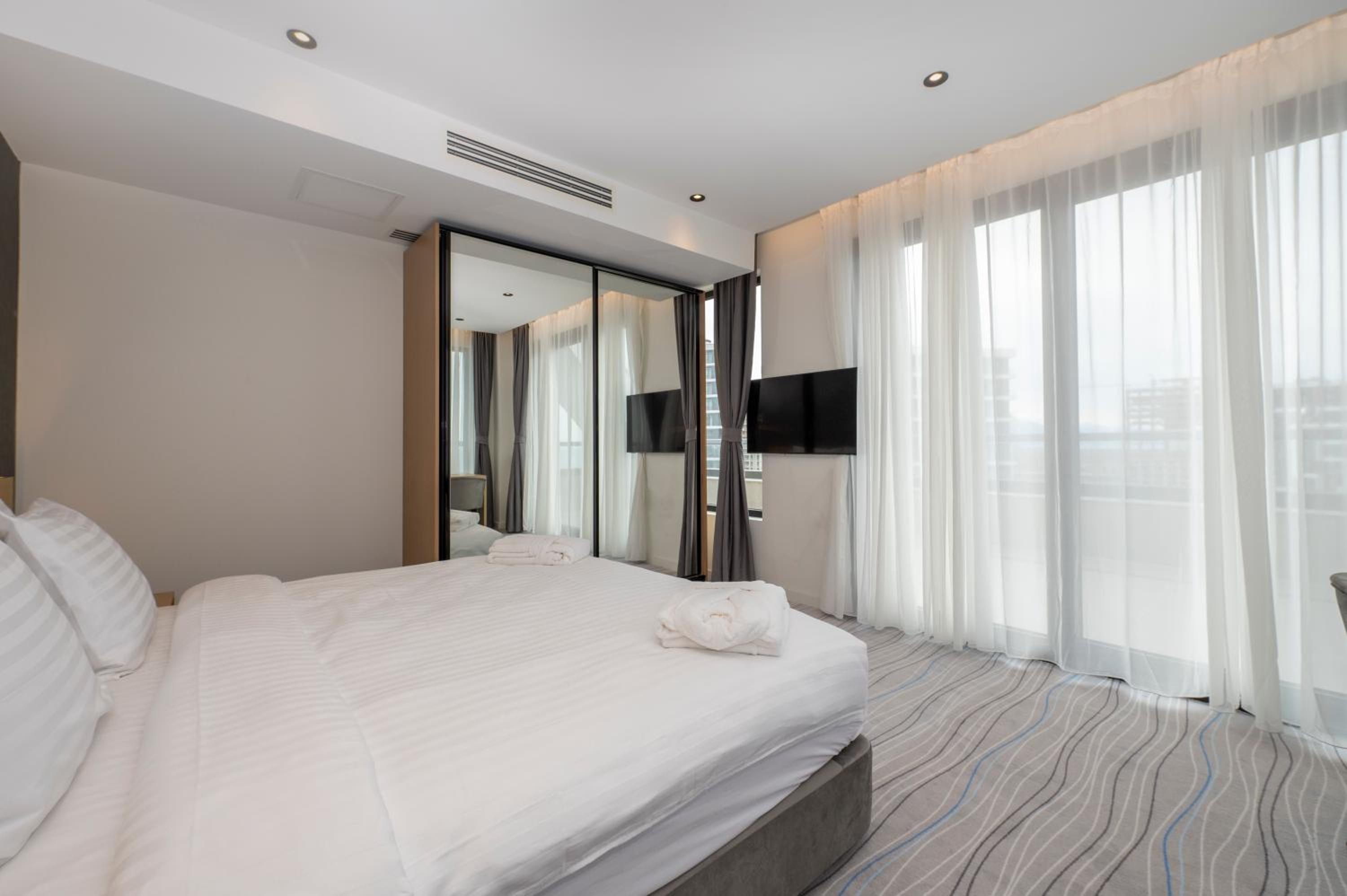 Suite with Terrace - Photo 1