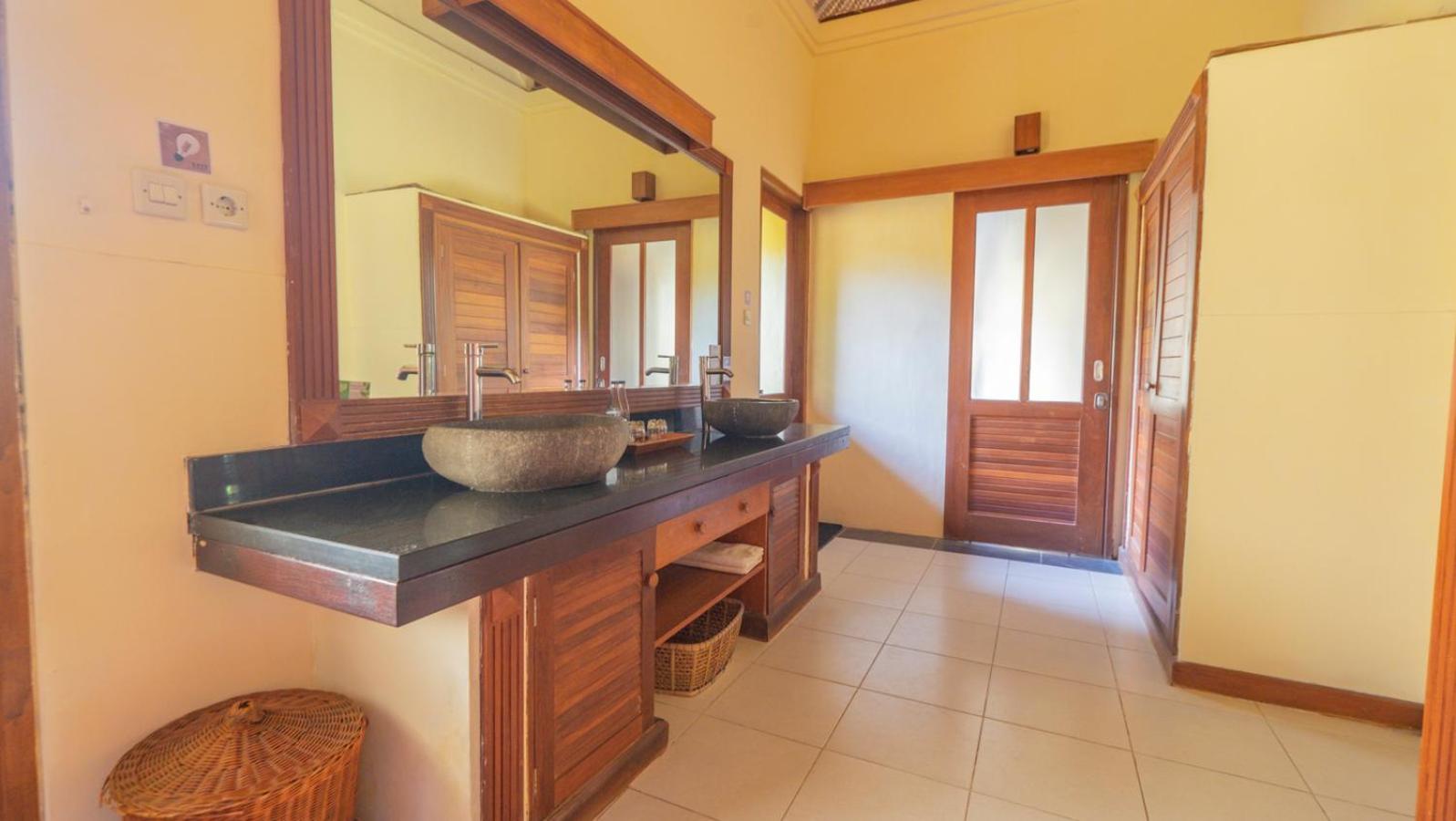 Anggrek Garden View Villa #6 - Photo 5