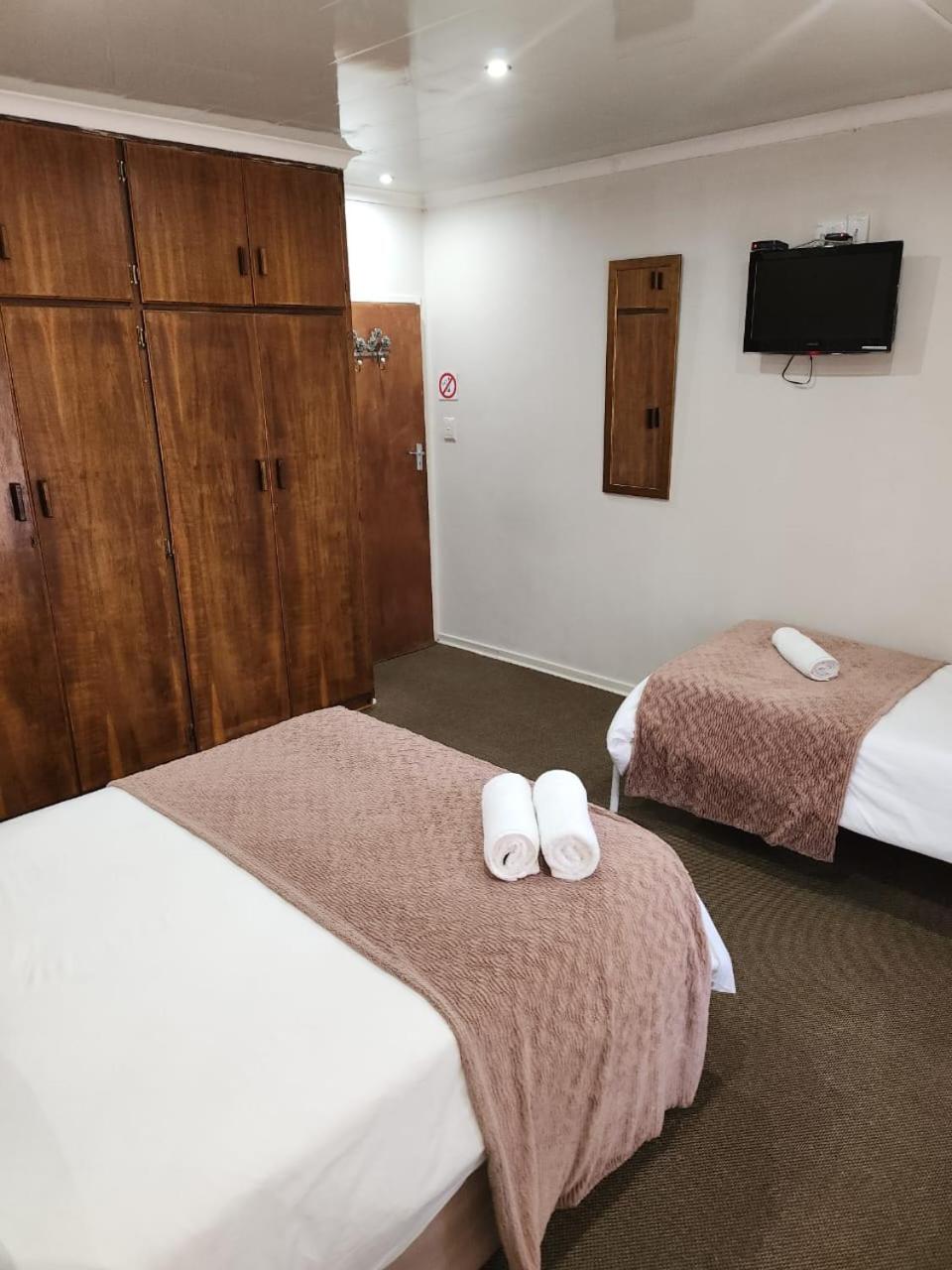 Basic Triple Room - Photo 3