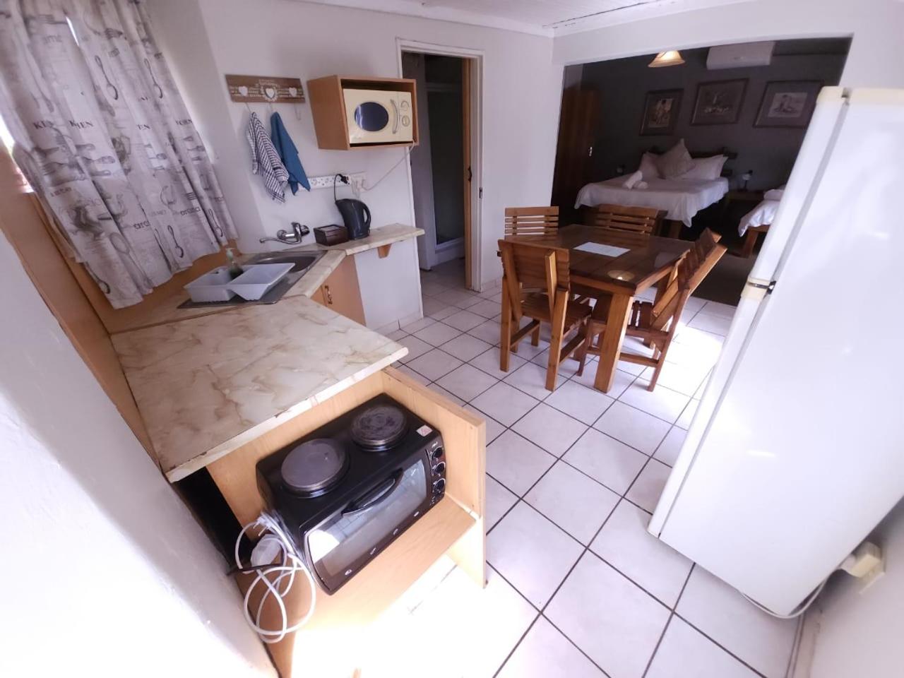 Triple Room with Kitchenette - Photo 3
