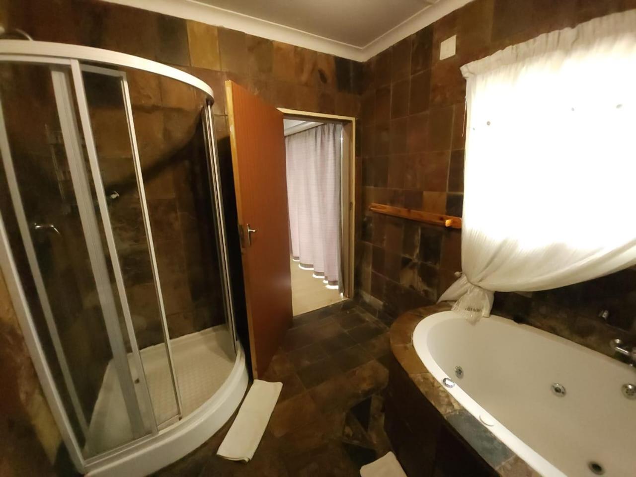 Quadruple Room with Kitchenette - Photo 2