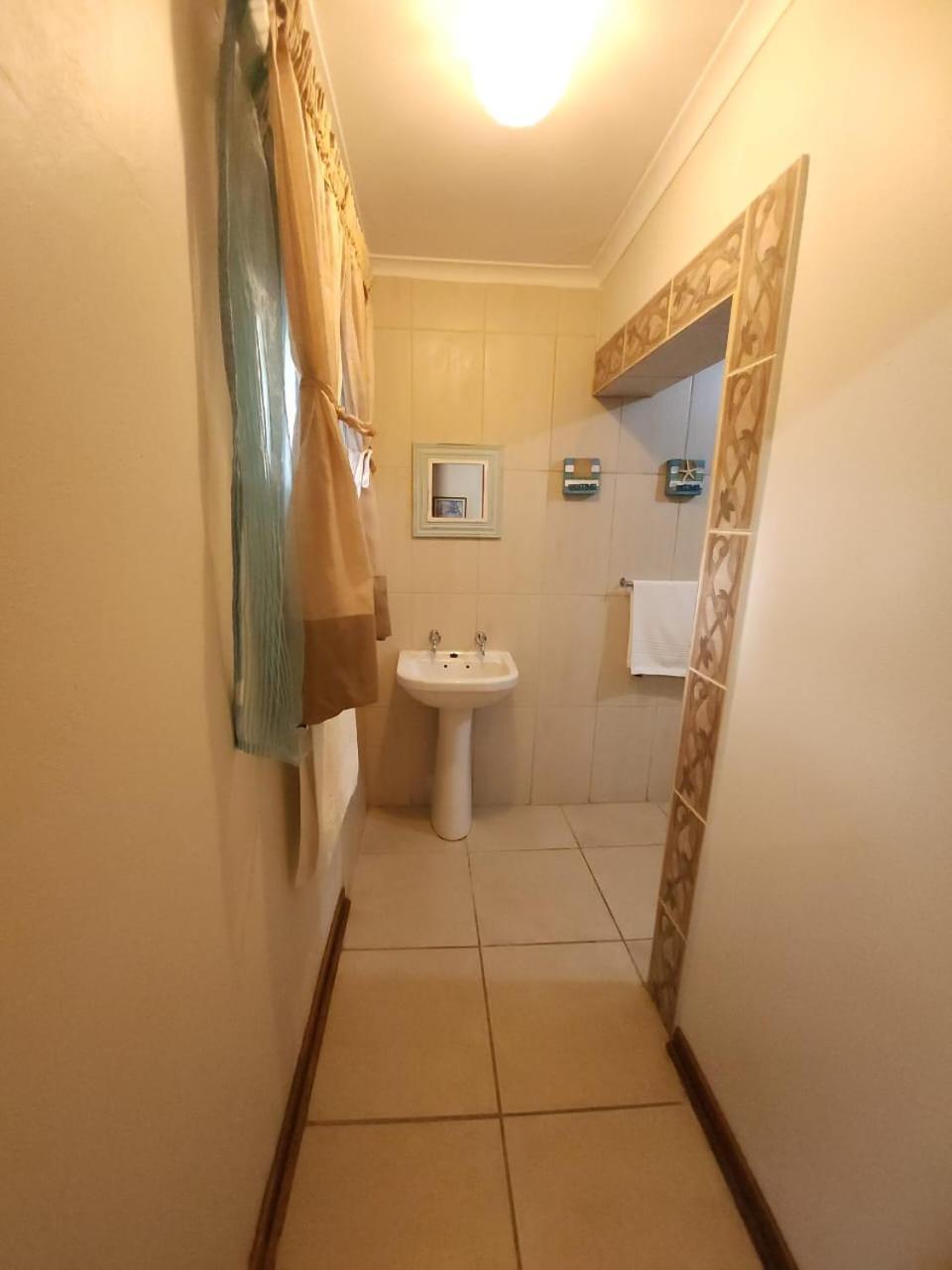 Family Unit with Kitchenette - Photo 16