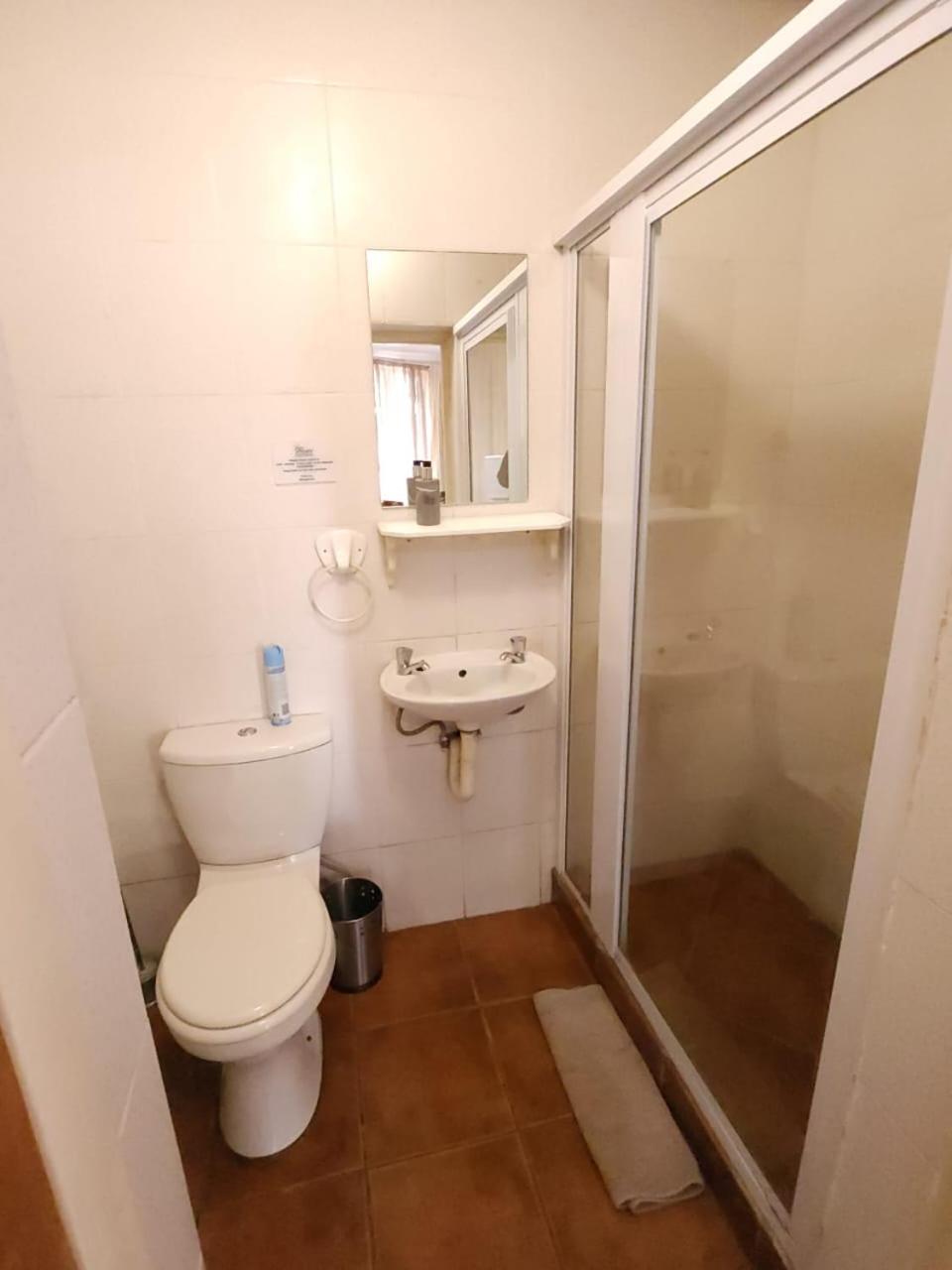 Family Unit with Kitchenette - Photo 9