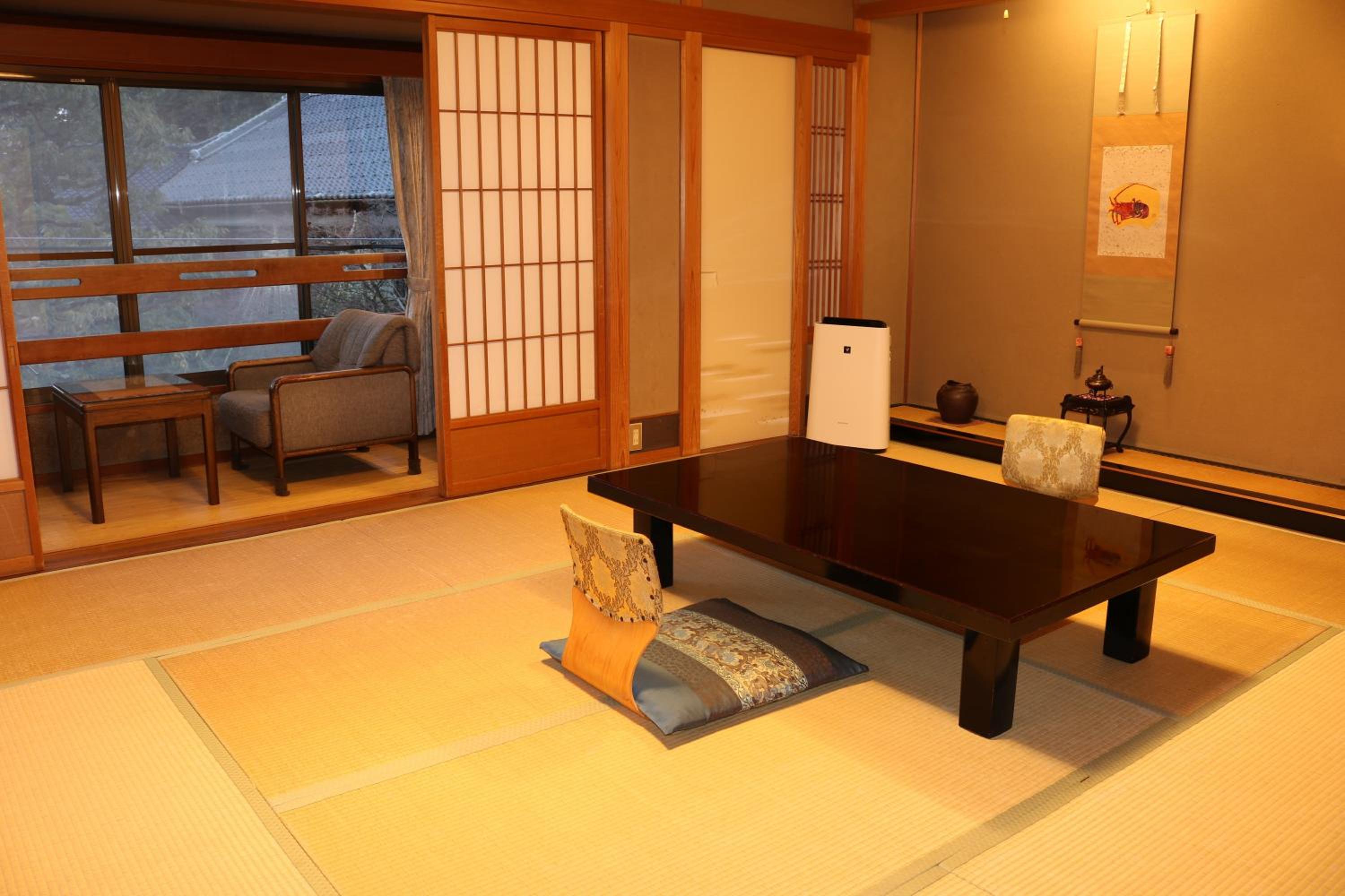 Japanese-Style Quadruple Room photo 2