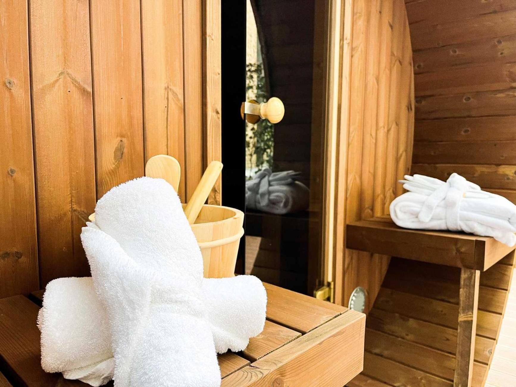 Heritage Sauna Room - Photo 5