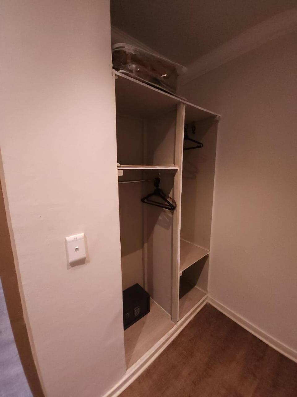 Twin Room - Photo 4