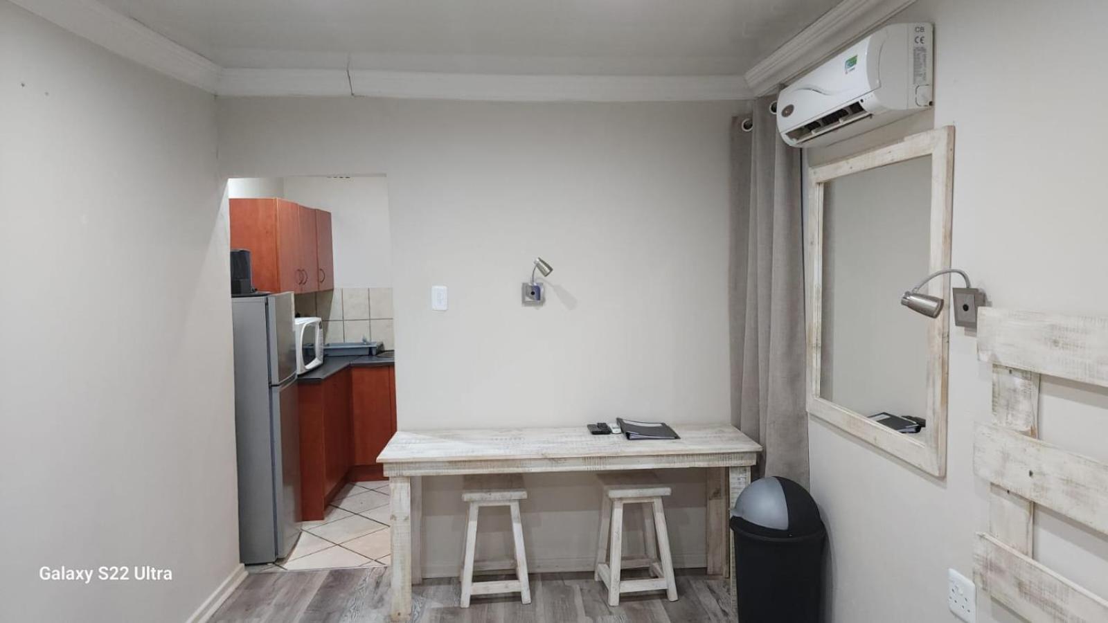 Twin Room - Photo 24