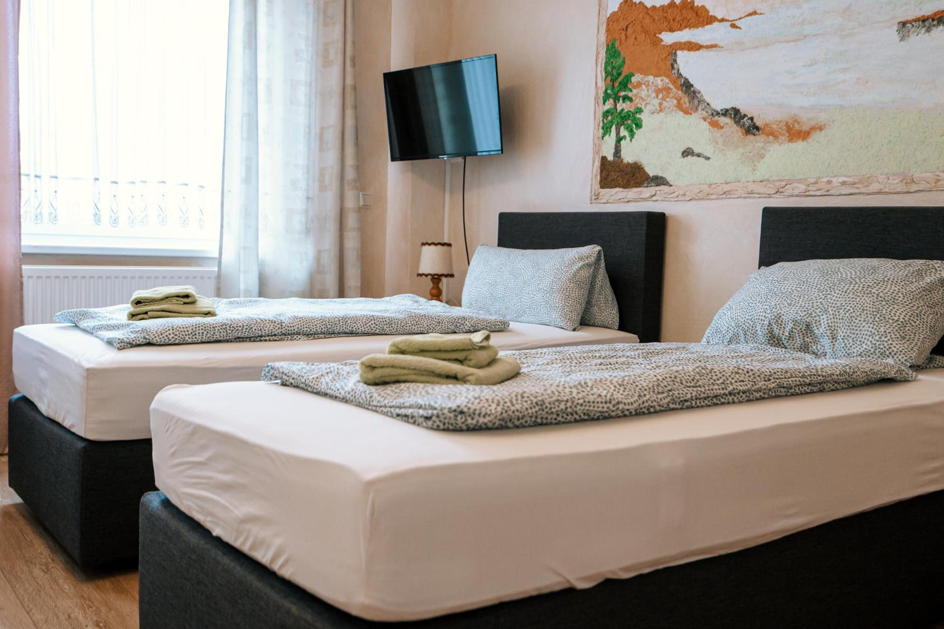 Standard Double or Twin Room - Photo 1