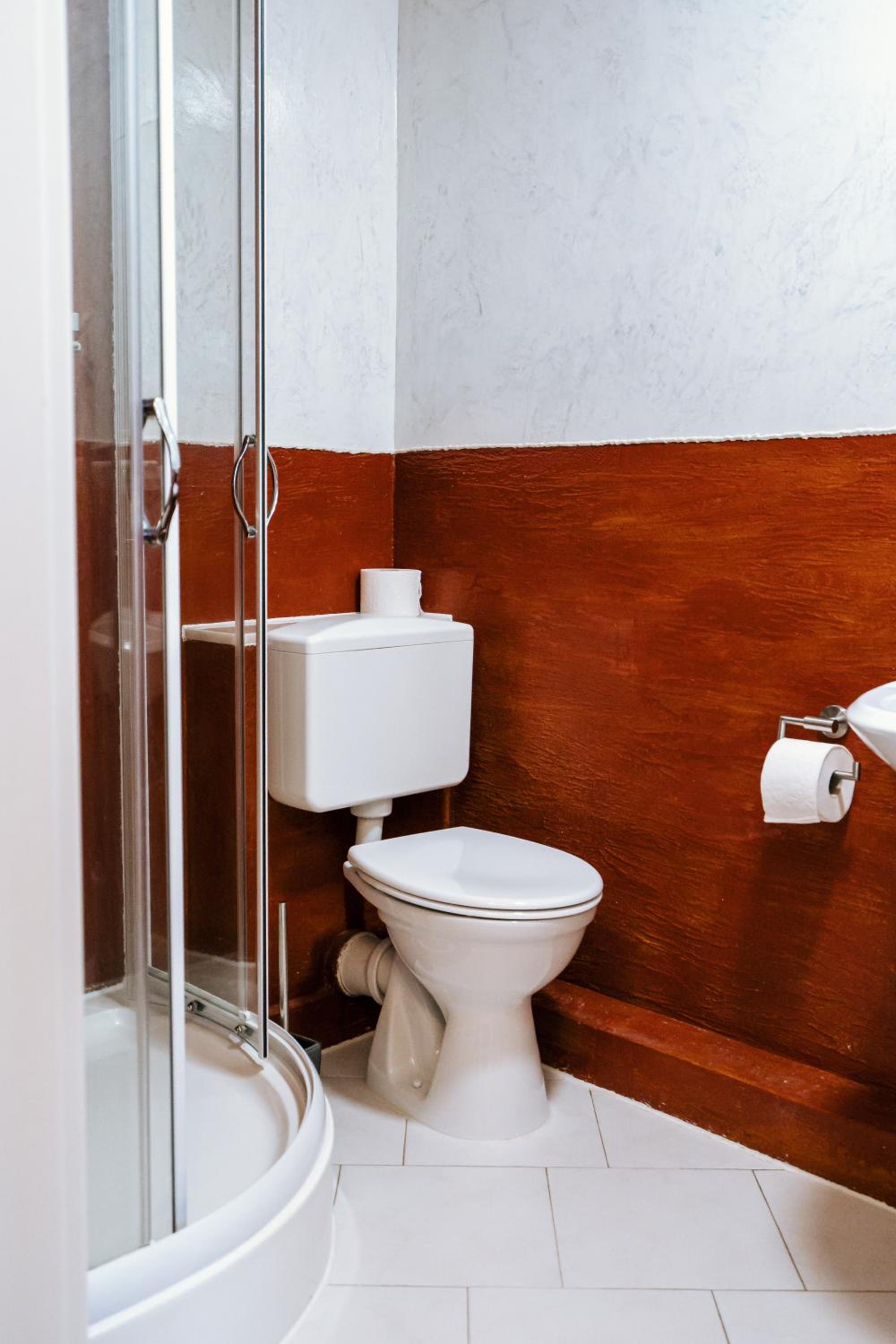 Standard Double or Twin Room - Photo 2
