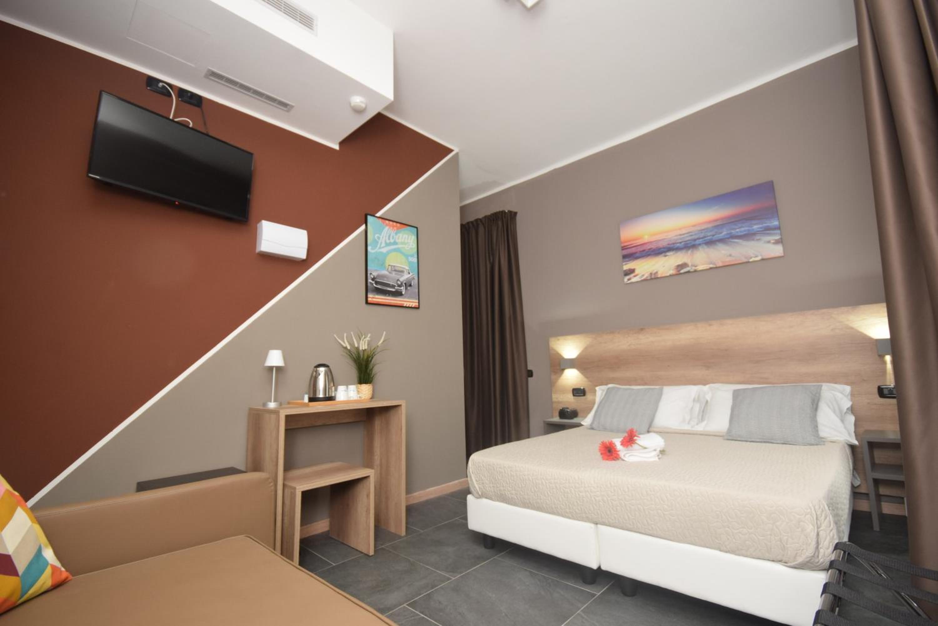 Classic Quadruple Room - Photo 14