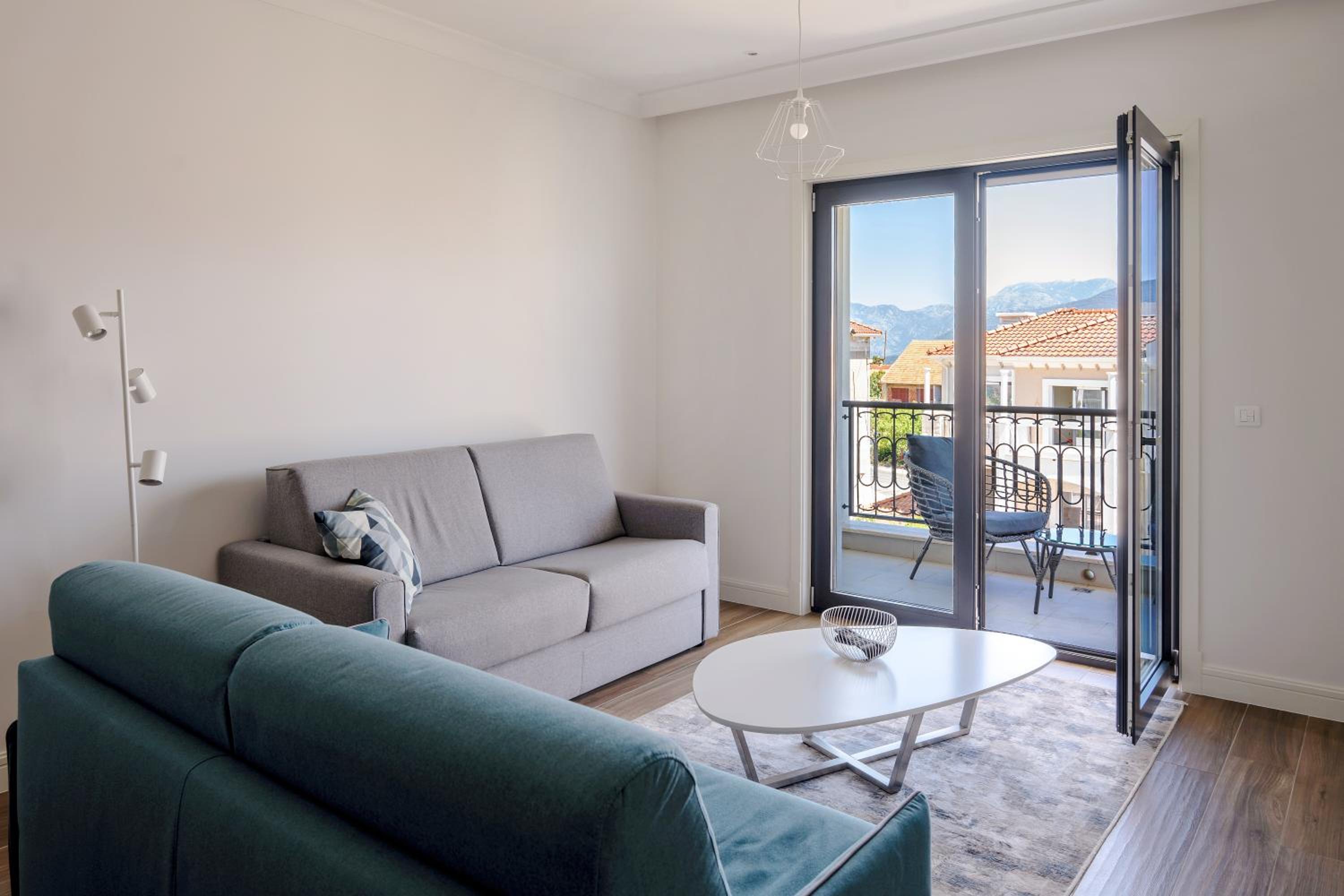 One-Bedroom Residence Centrale