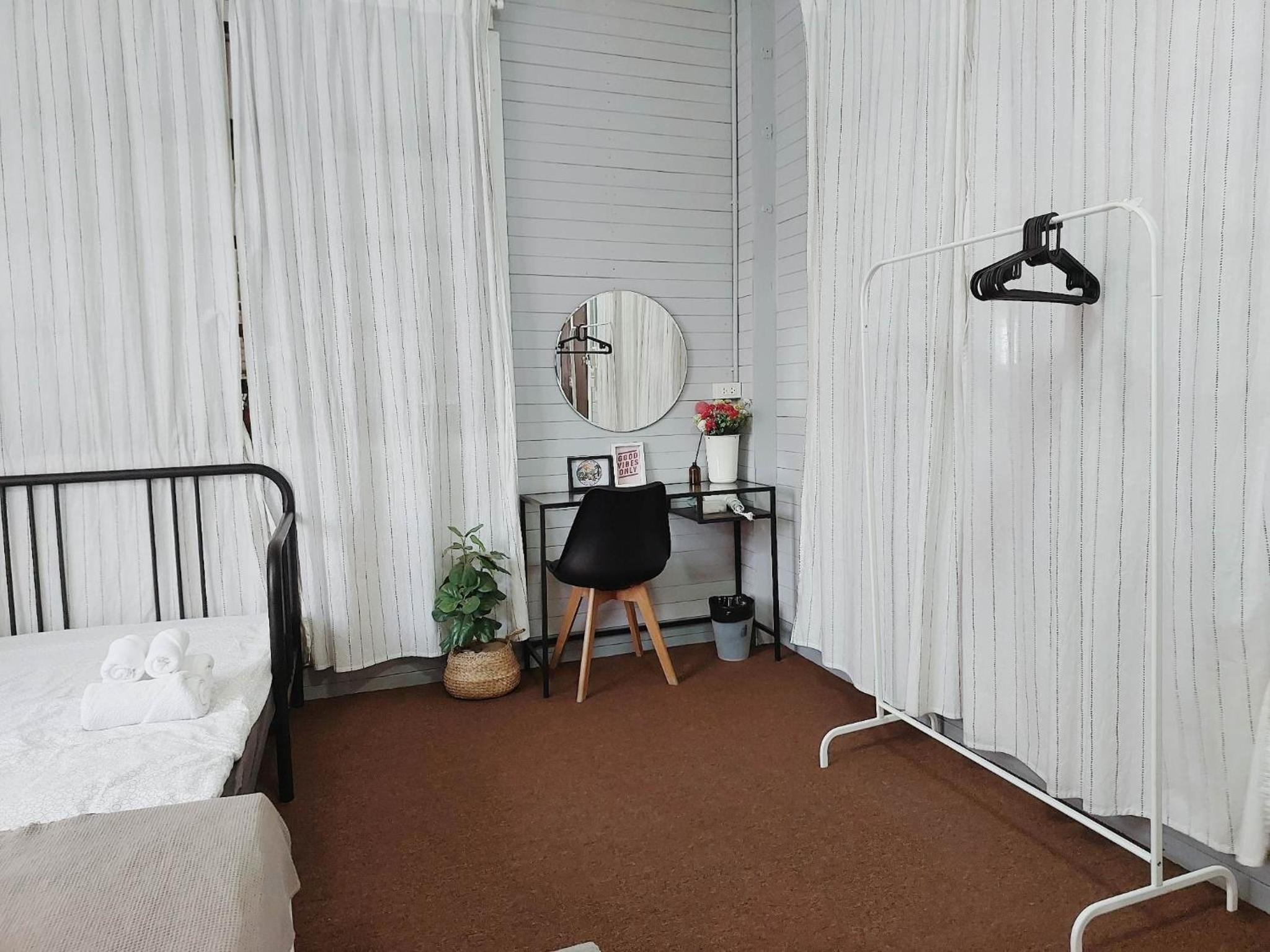 Quadruple Room - Photo 42