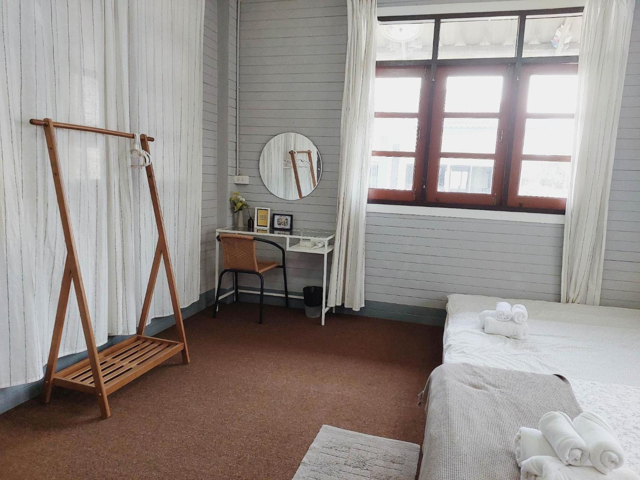 Quadruple Room - Photo 37