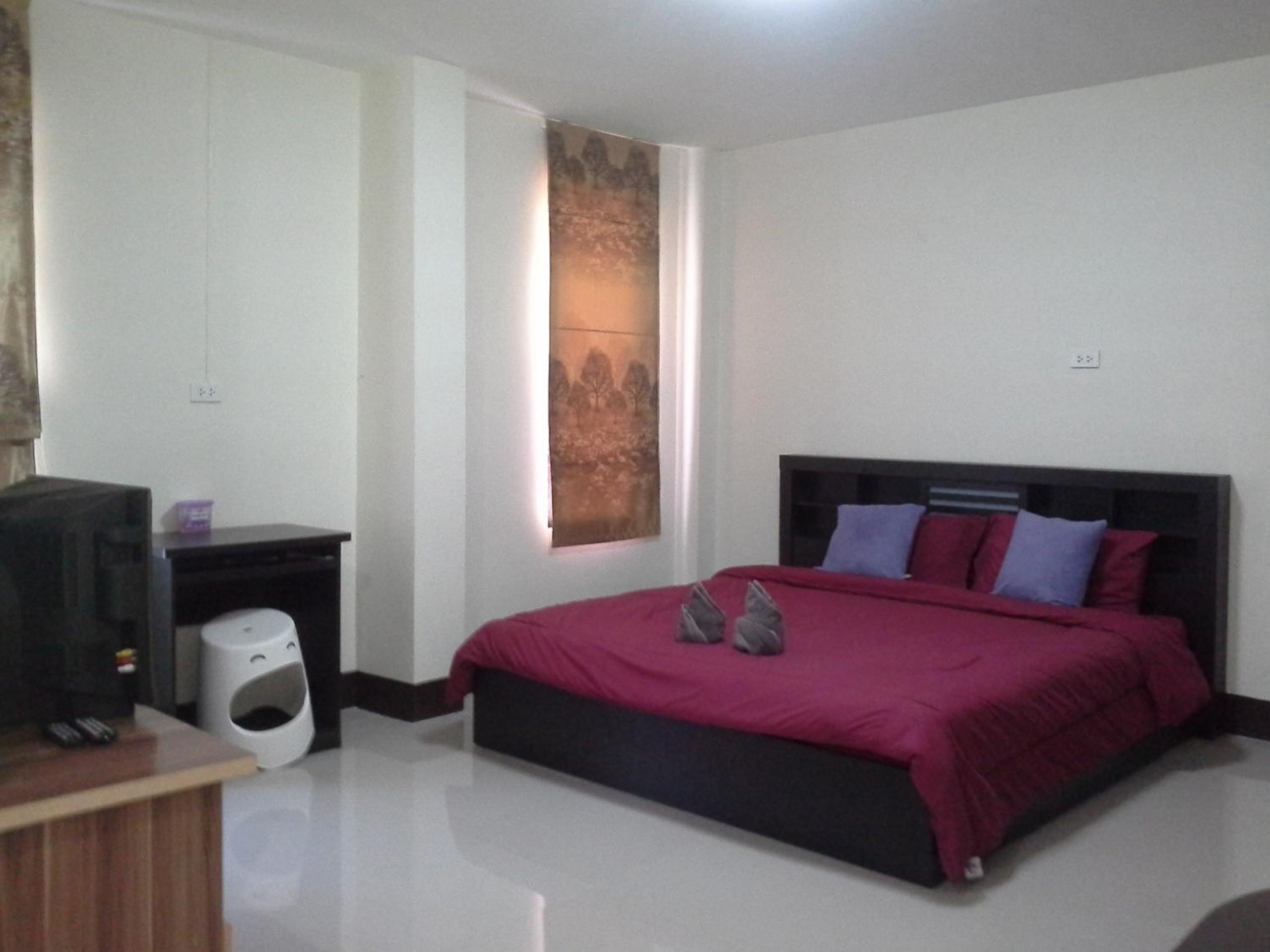 Apartment - Photo 2