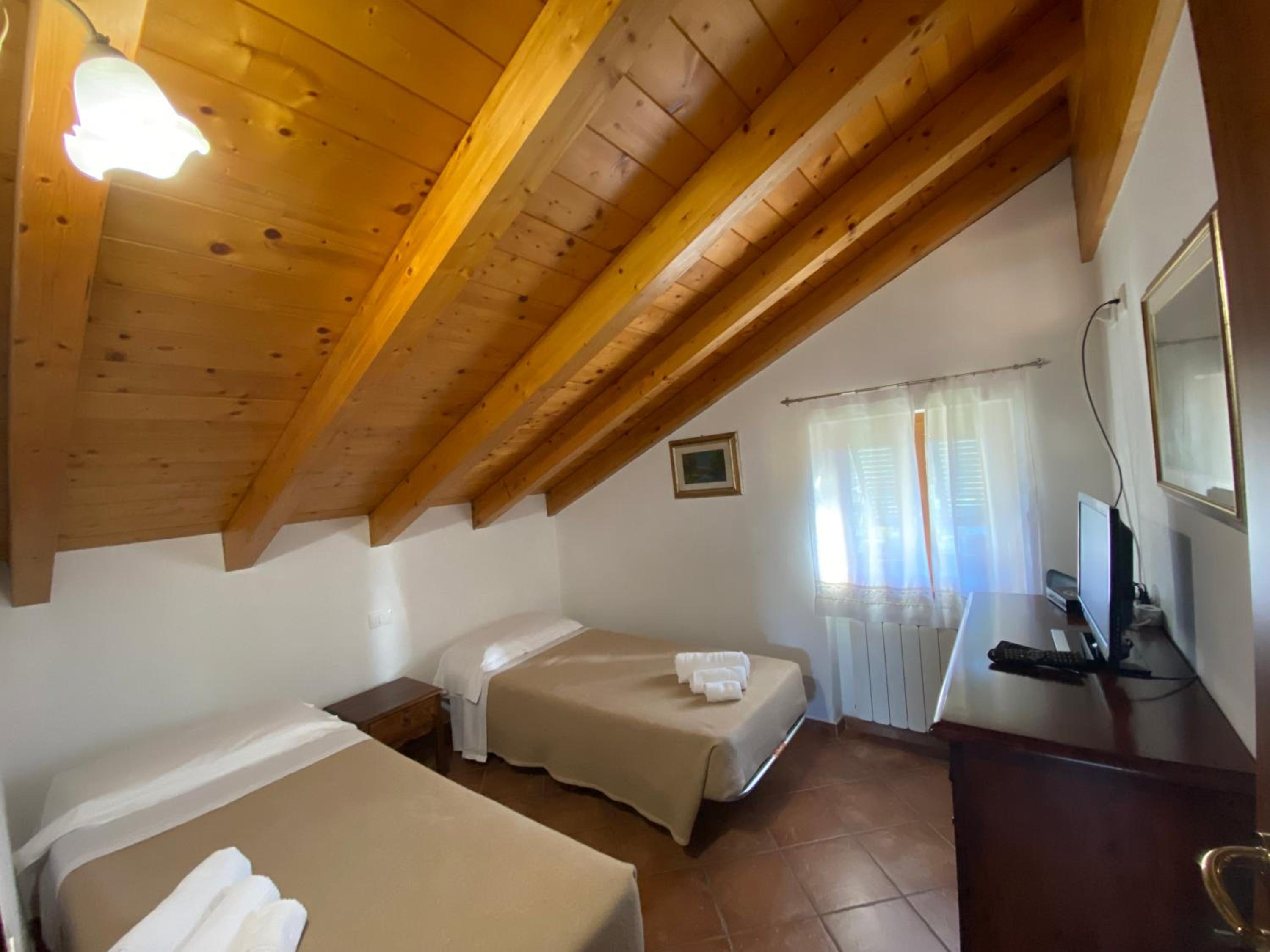 Comfort Quadruple Room - Photo 3