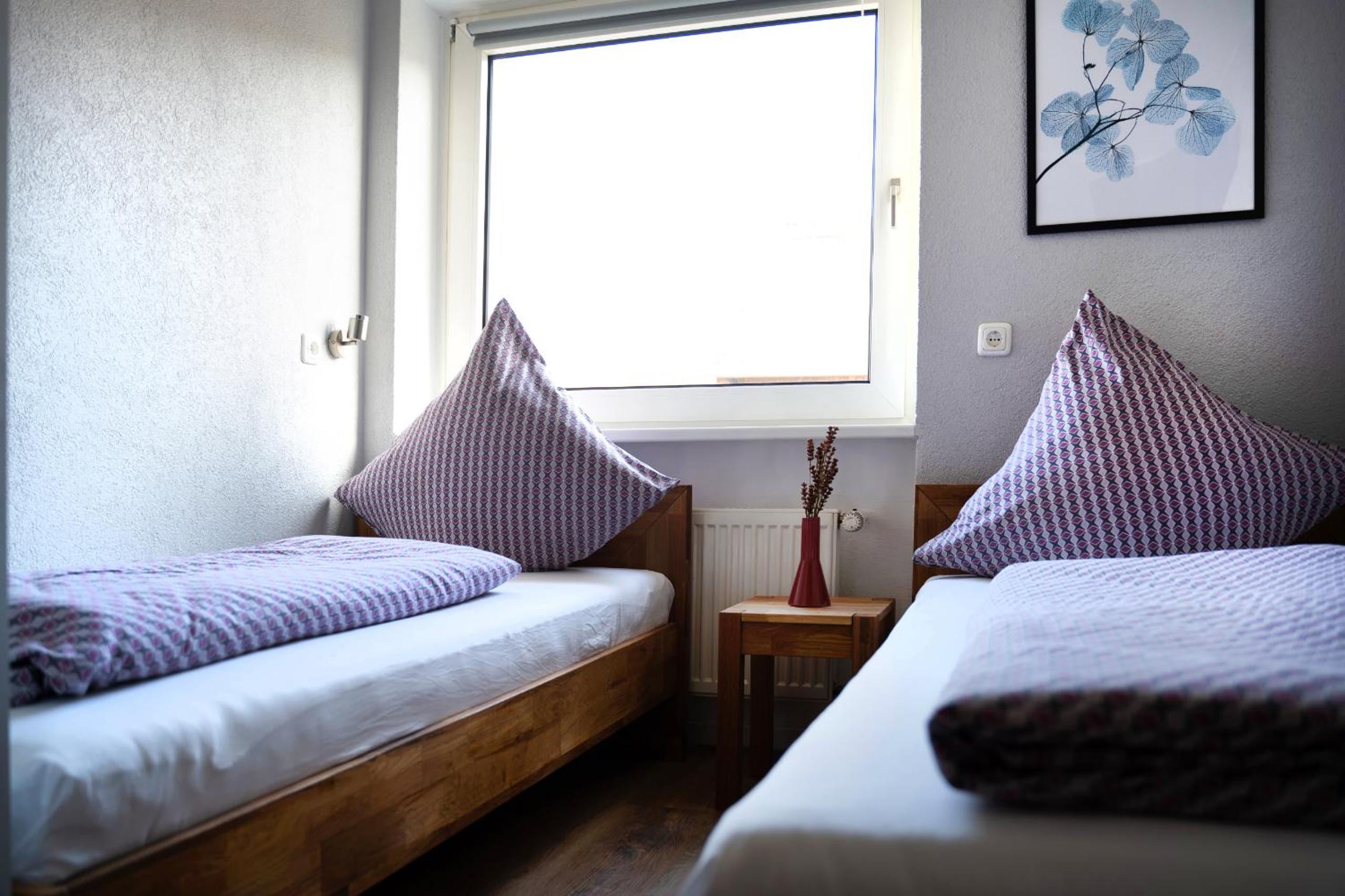 Standard Twin Room with Shared Bathroom