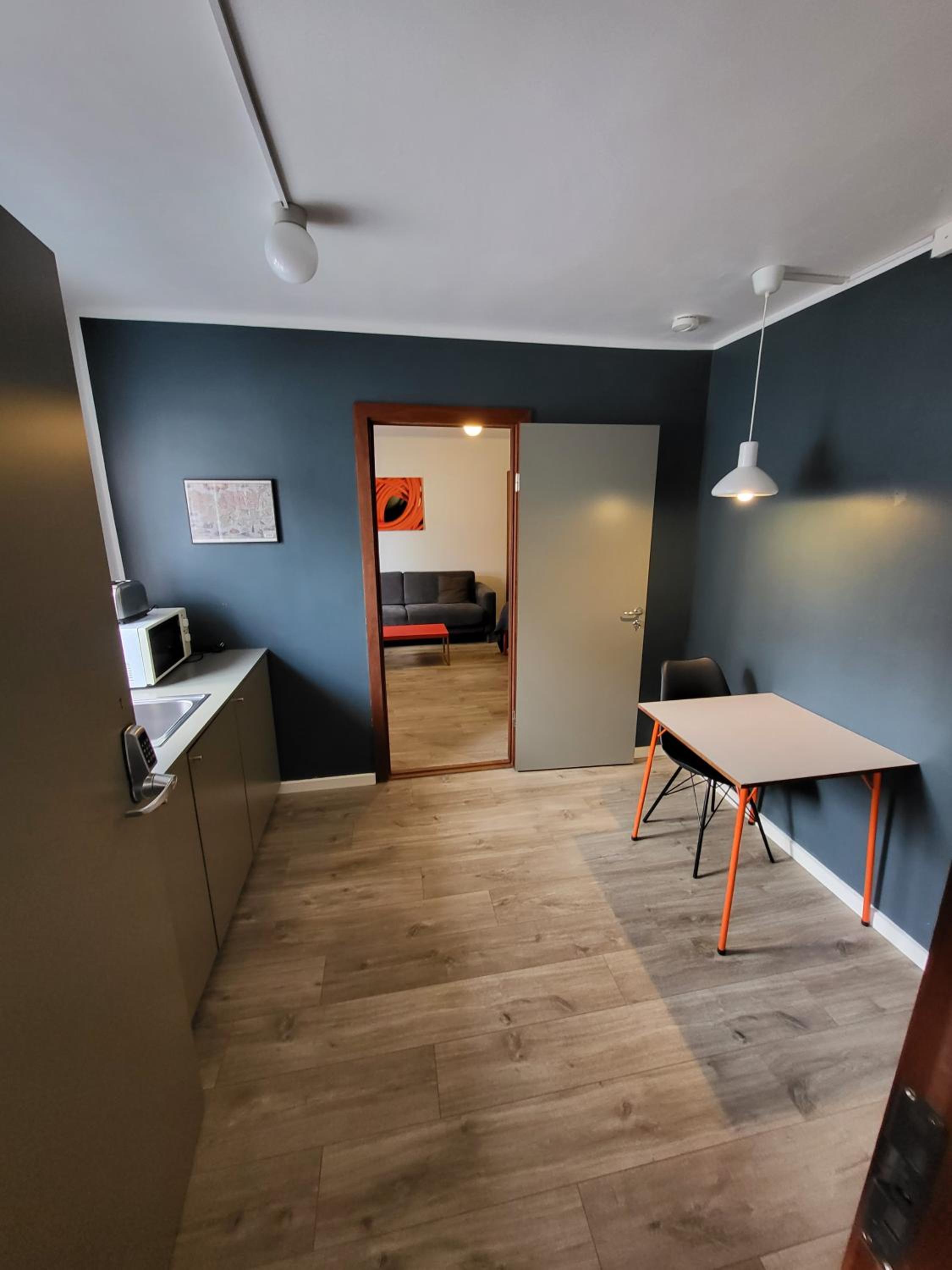 Apartment with Balcony photo 1
